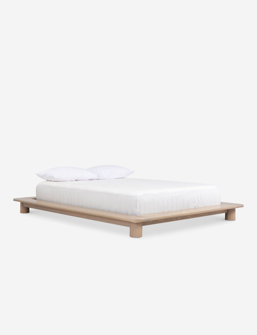 Lit Plateforme - Le studio de design de meubles cherche à créer des espaces ouverts et naturels avec sa ligne de mobilier minimaliste