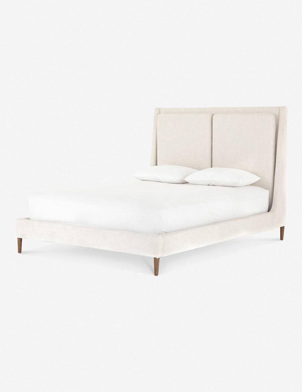 Lit plateforme - Rembourré d'un doux mélange de lin, ce cadre de lit présente un design ailé avec une tête de lit capitonnée, d'un équilibre remarquable