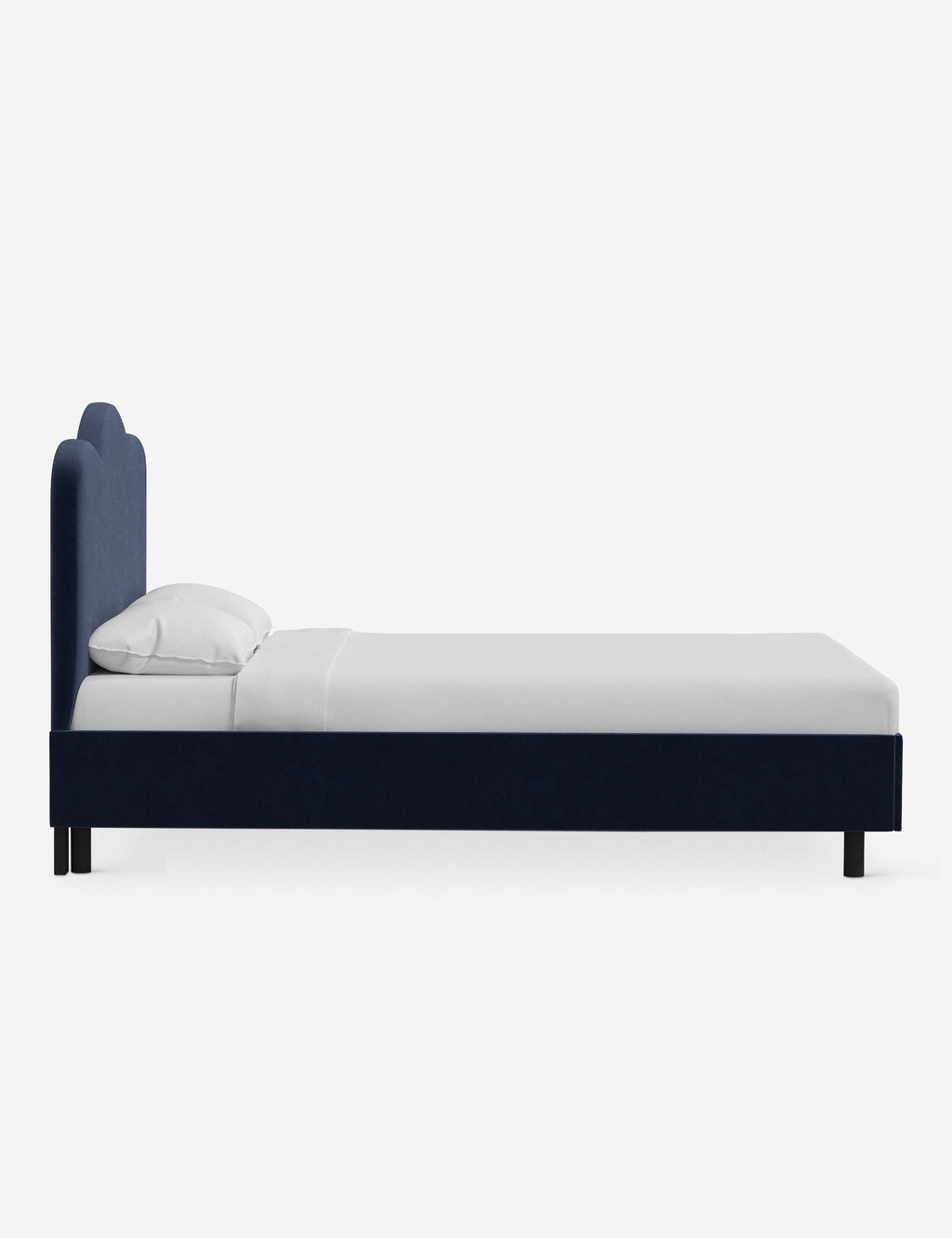 Lit plateforme - La forme est un excellent moyen d'apporter de la variété avec une touche personnelle à la conception de votre chambre