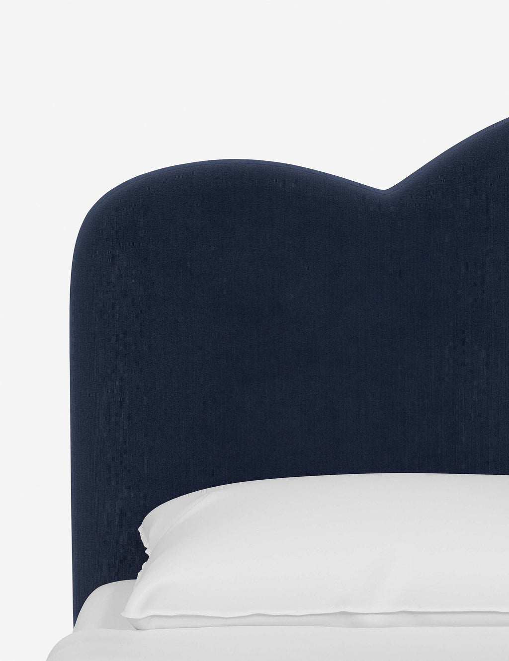 Lit plateforme - La forme est un excellent moyen d'apporter de la variété avec une touche personnelle à la conception de votre chambre