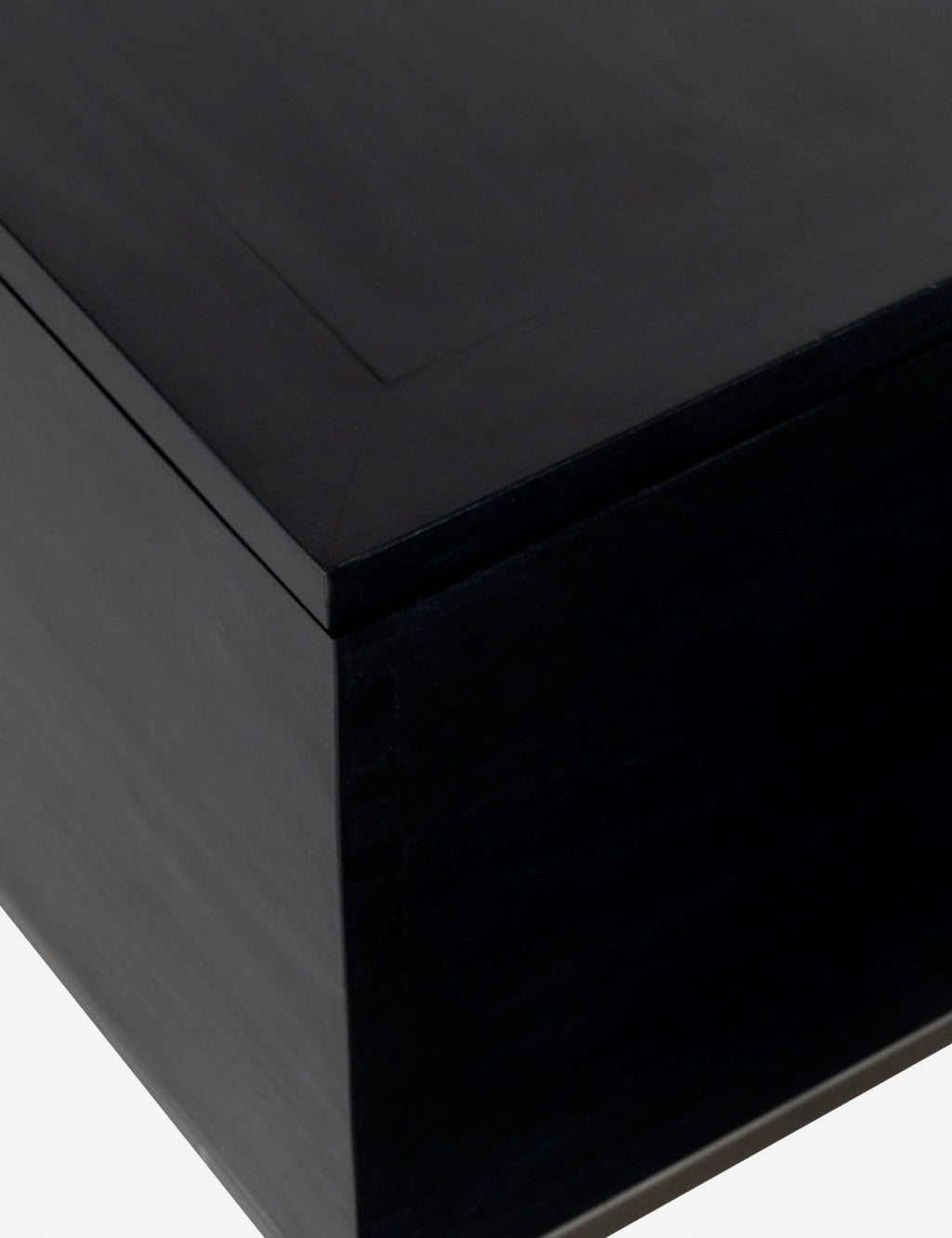 Banc – Mettez de l'ordre dans votre pièce à vivre ou votre entrée (avec une organisation optimale) grâce à ce banc-coffre élégant