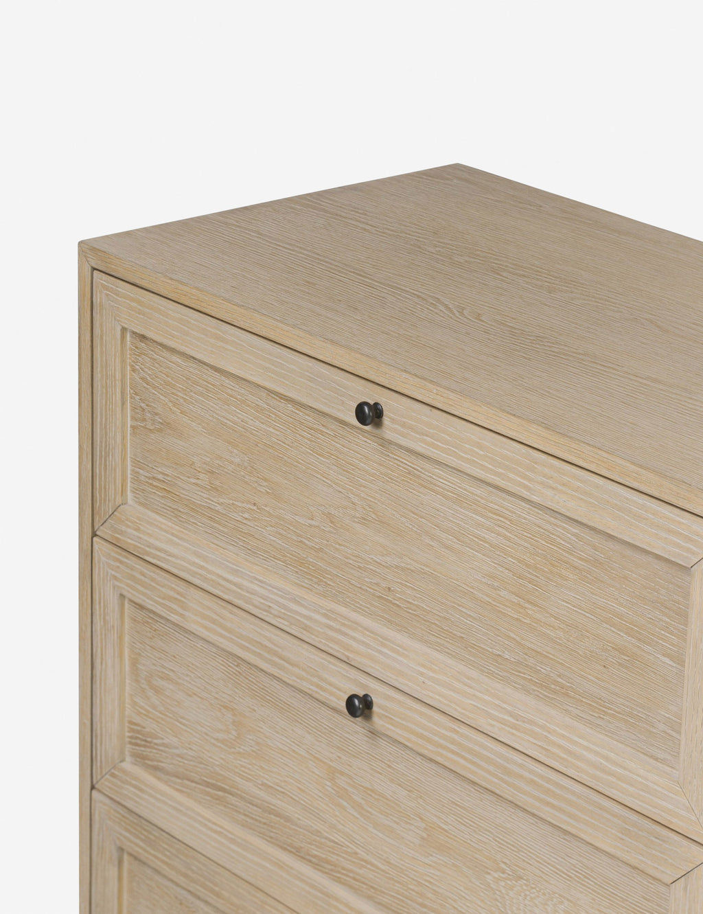 Commode à 9 tiroirs - Une commode de transition revêtue de chêne pour un impact intemporel