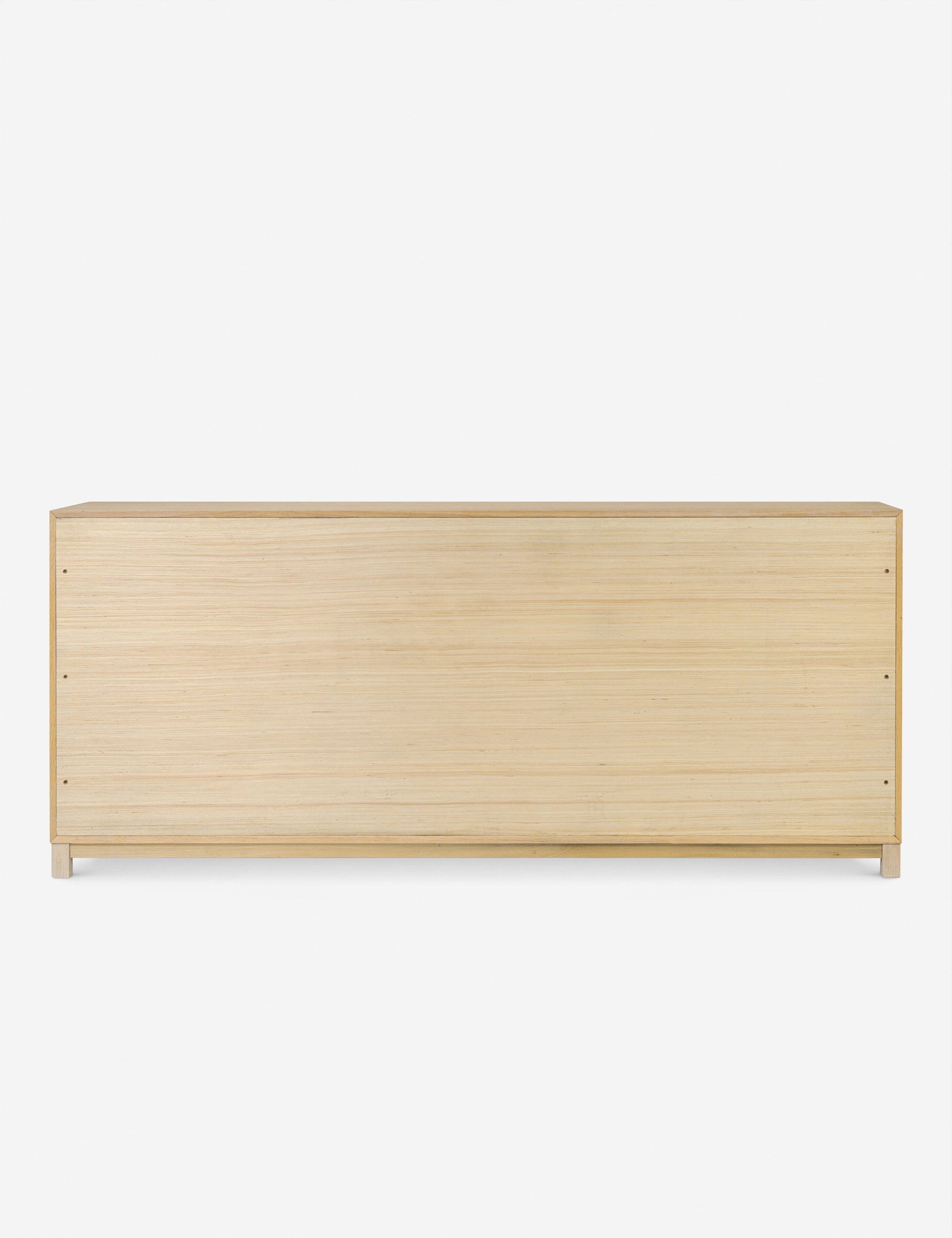Commode à 6 tiroirs – Une commode de transition revêtue de chêne pour un impact intemporel