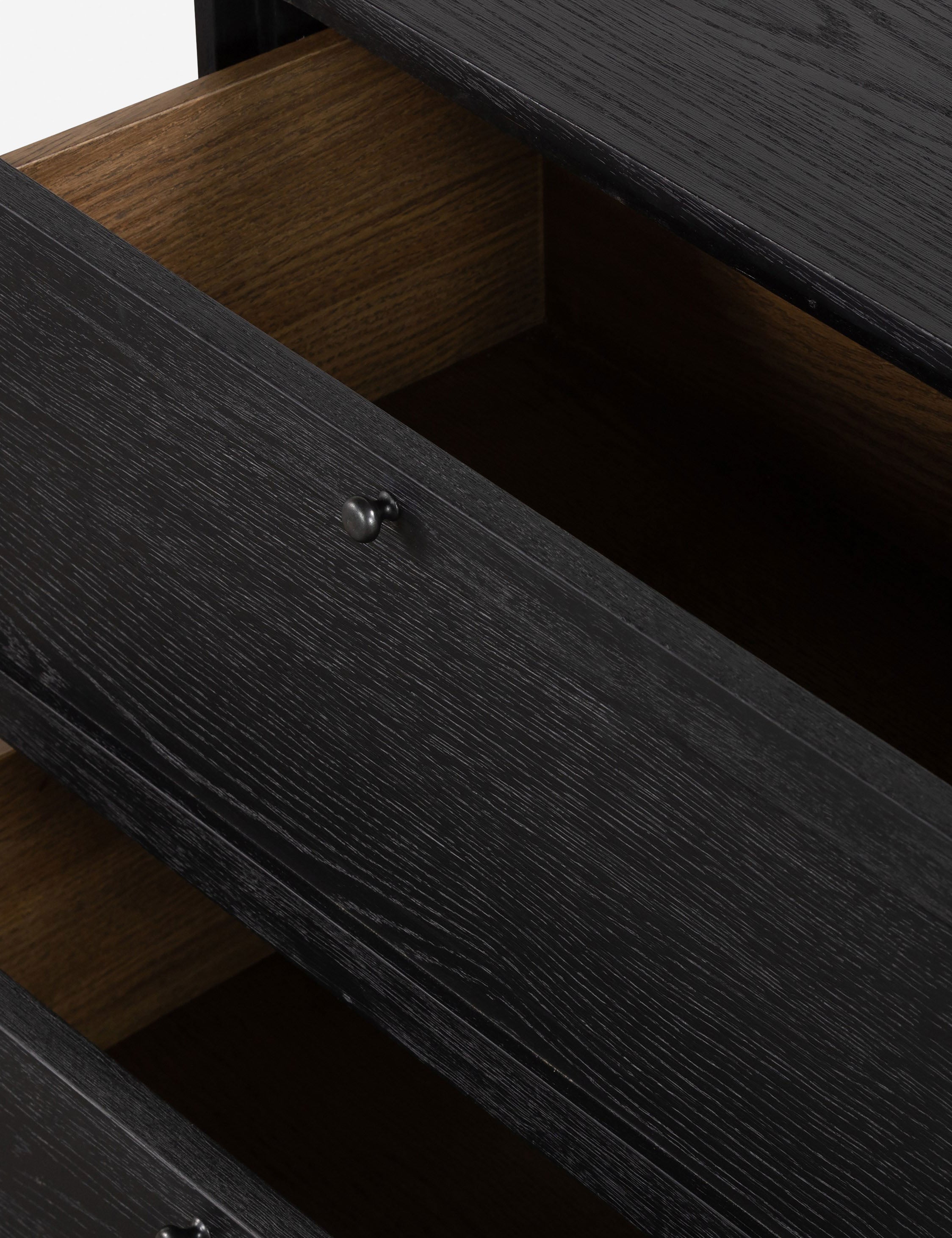Table de chevet - Une table de chevet de style transitionnel en chêne pour un impact intemporel