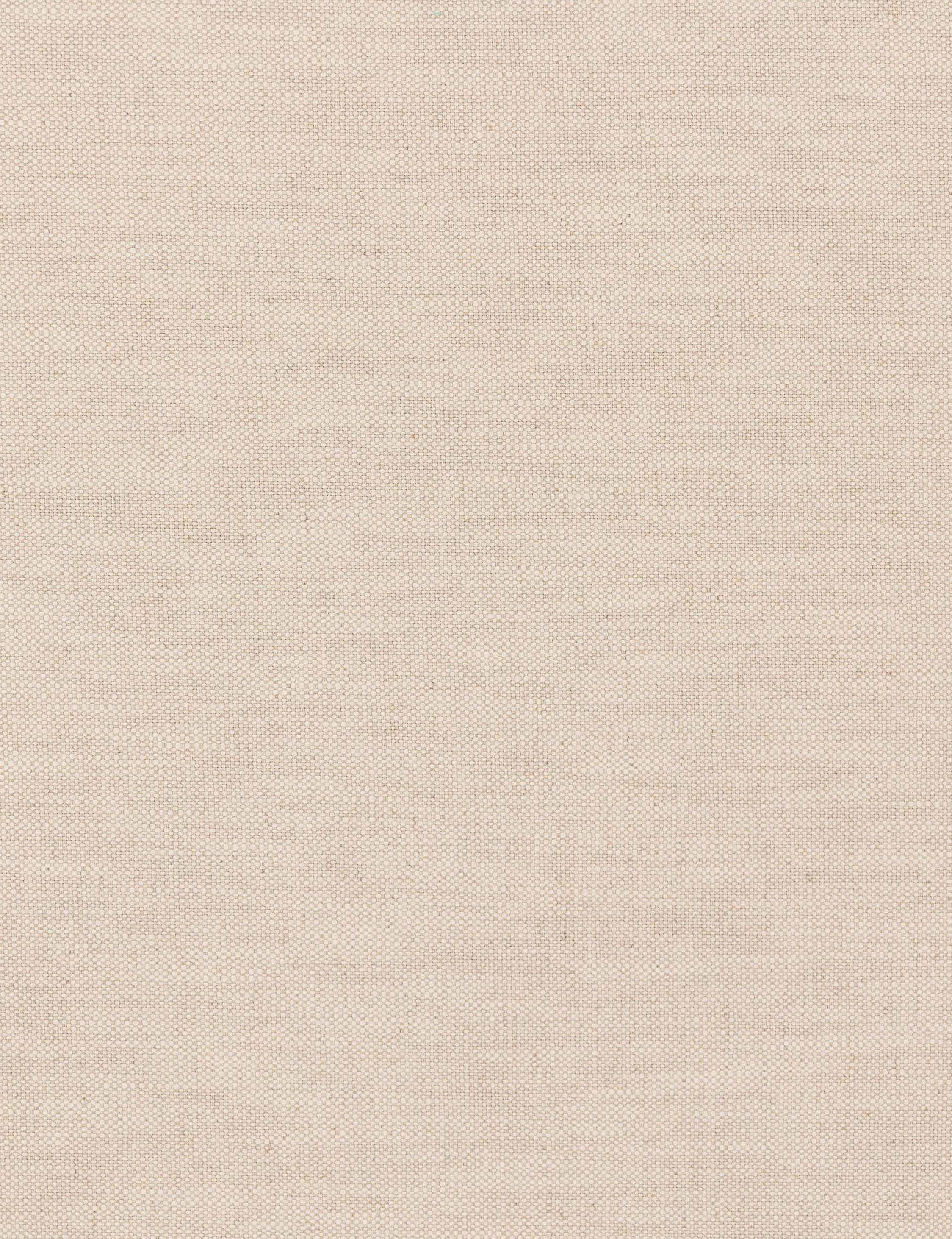 Lit plateforme avec tête de lit prolongée – Le style italien moderne apporte une sophistication sur mesure à ce lit rembourré
