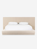 Lit plateforme avec tête de lit prolongée – Le style italien moderne apporte une sophistication sur mesure à ce lit rembourré