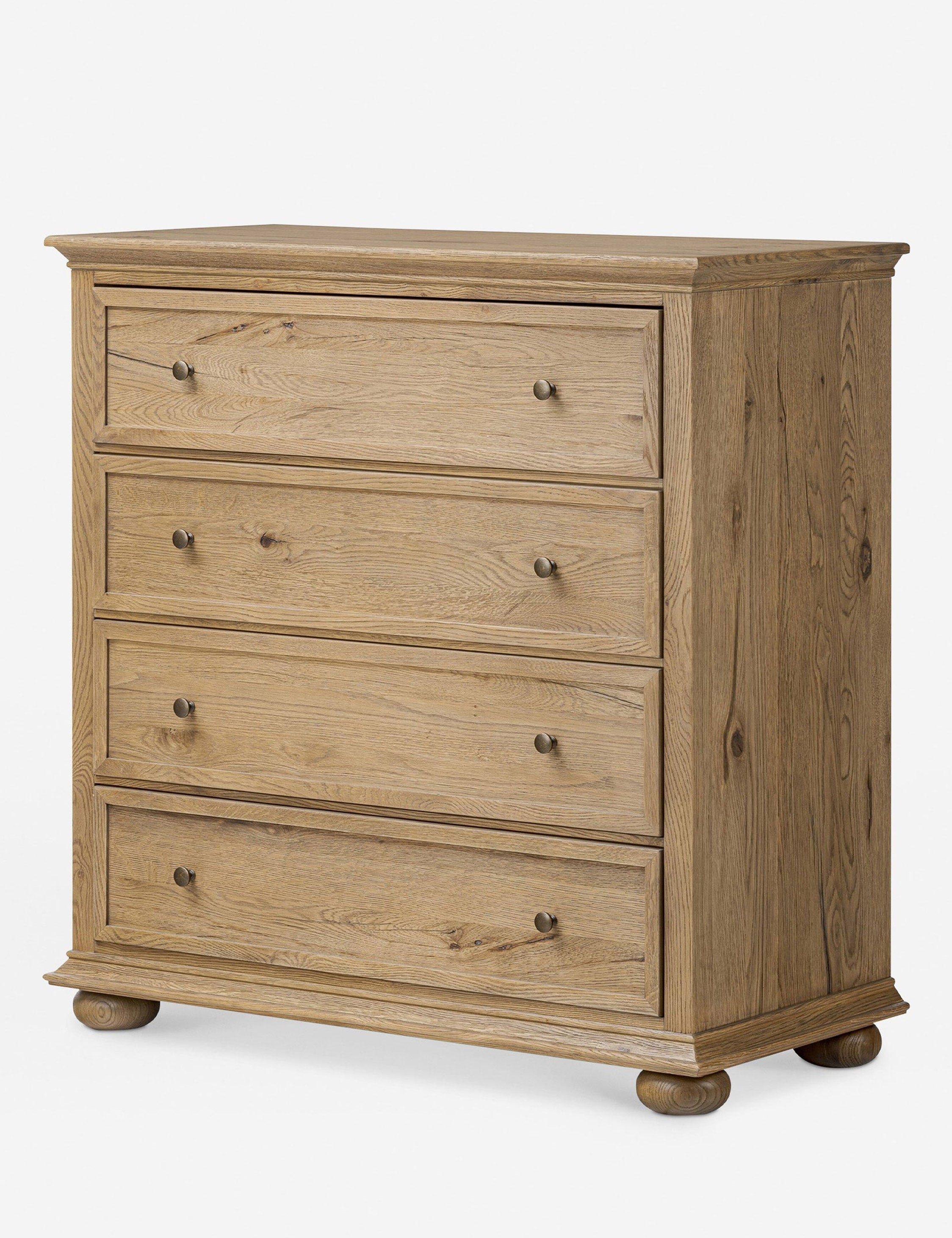 Commode haute - apporte son savoir-faire exceptionnel à une collection intemporelle ancrée dans