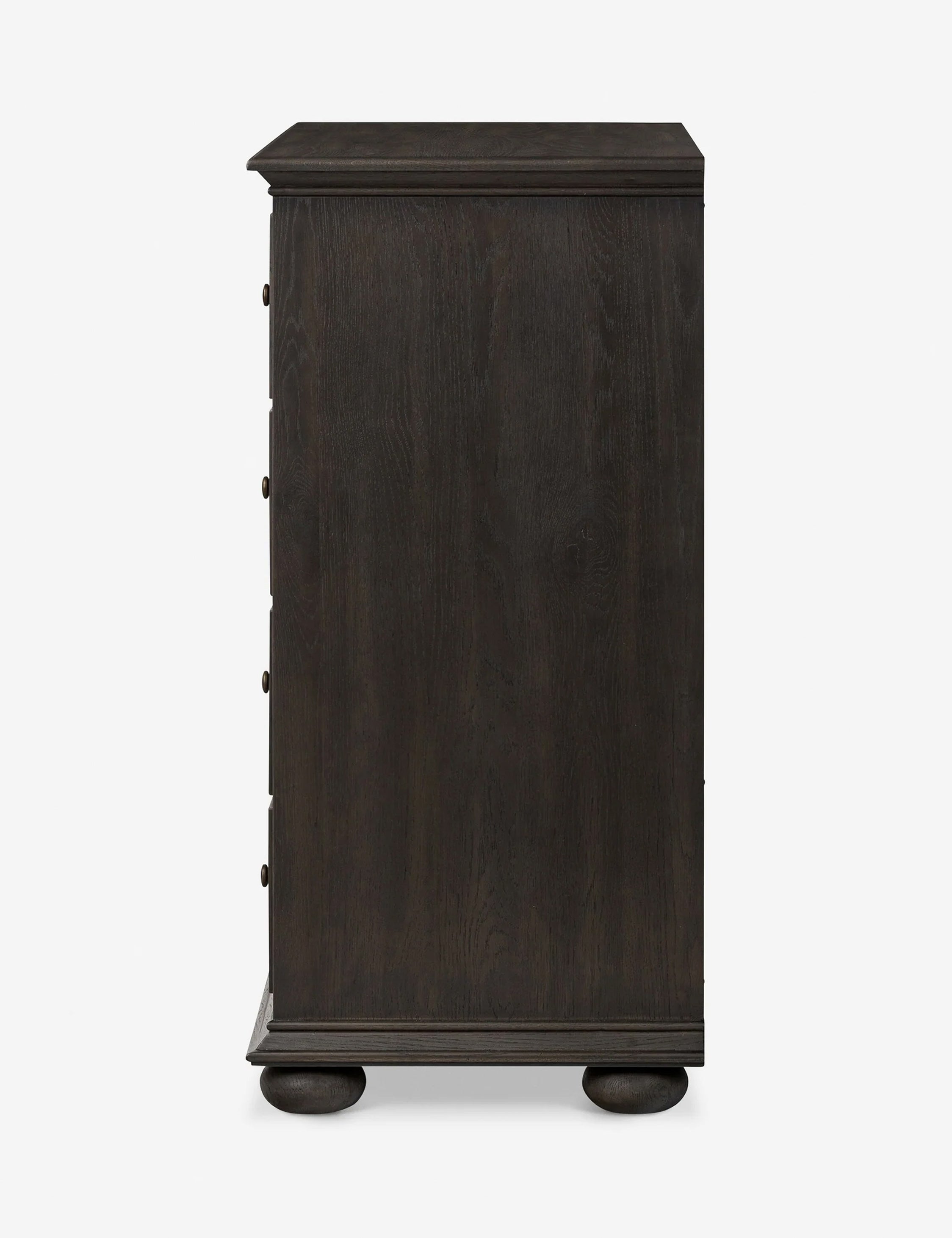 Commode haute - apporte son savoir-faire exceptionnel à une collection intemporelle ancrée dans