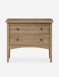 Table de chevet - Le chêne fumé et les lignes sur mesure confèrent à la table de chevet Archdale un look raffiné et la chaleur naturelle du grain du bois.