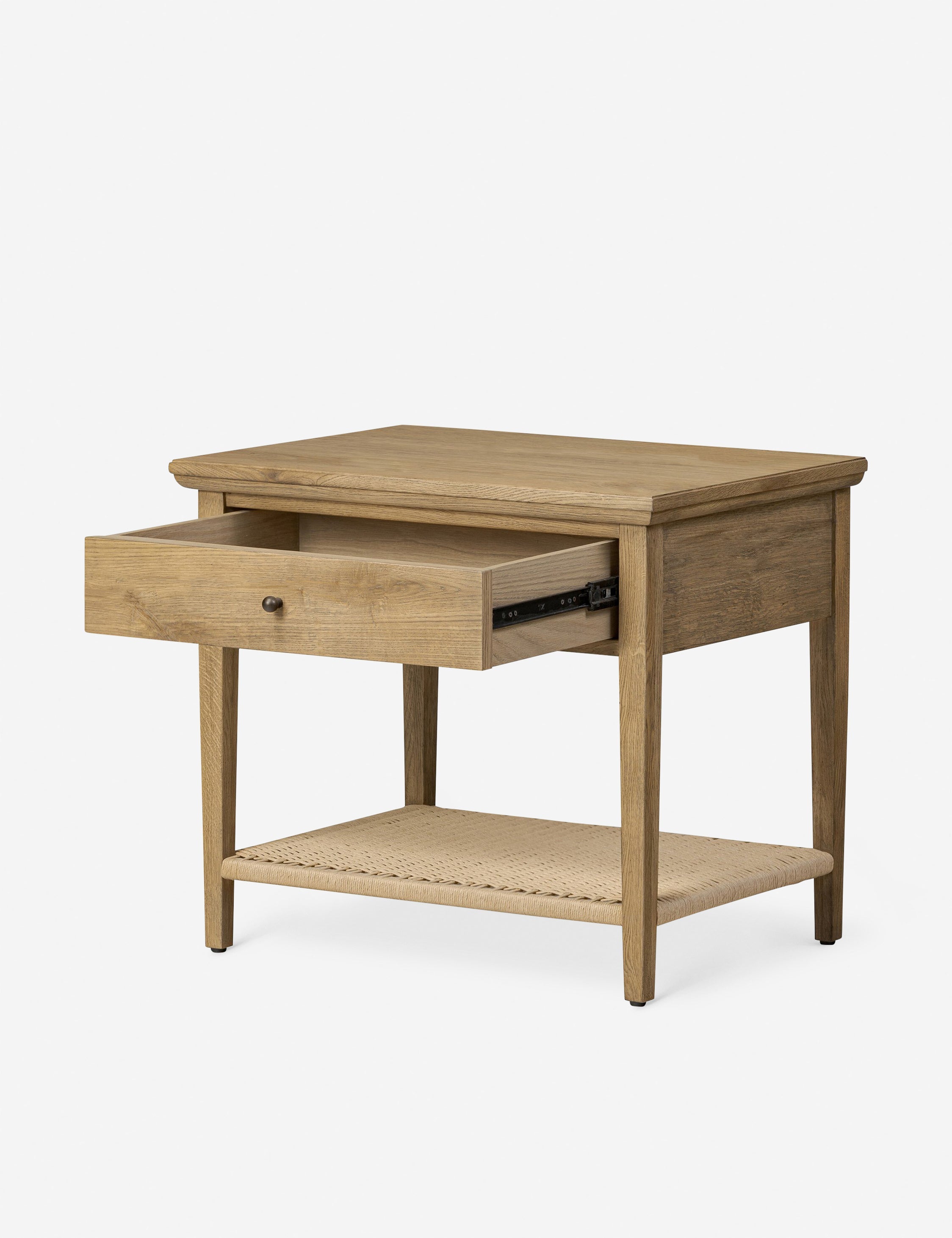Table de chevet - apporte son savoir-faire exceptionnel à une collection intemporelle enracinée dans