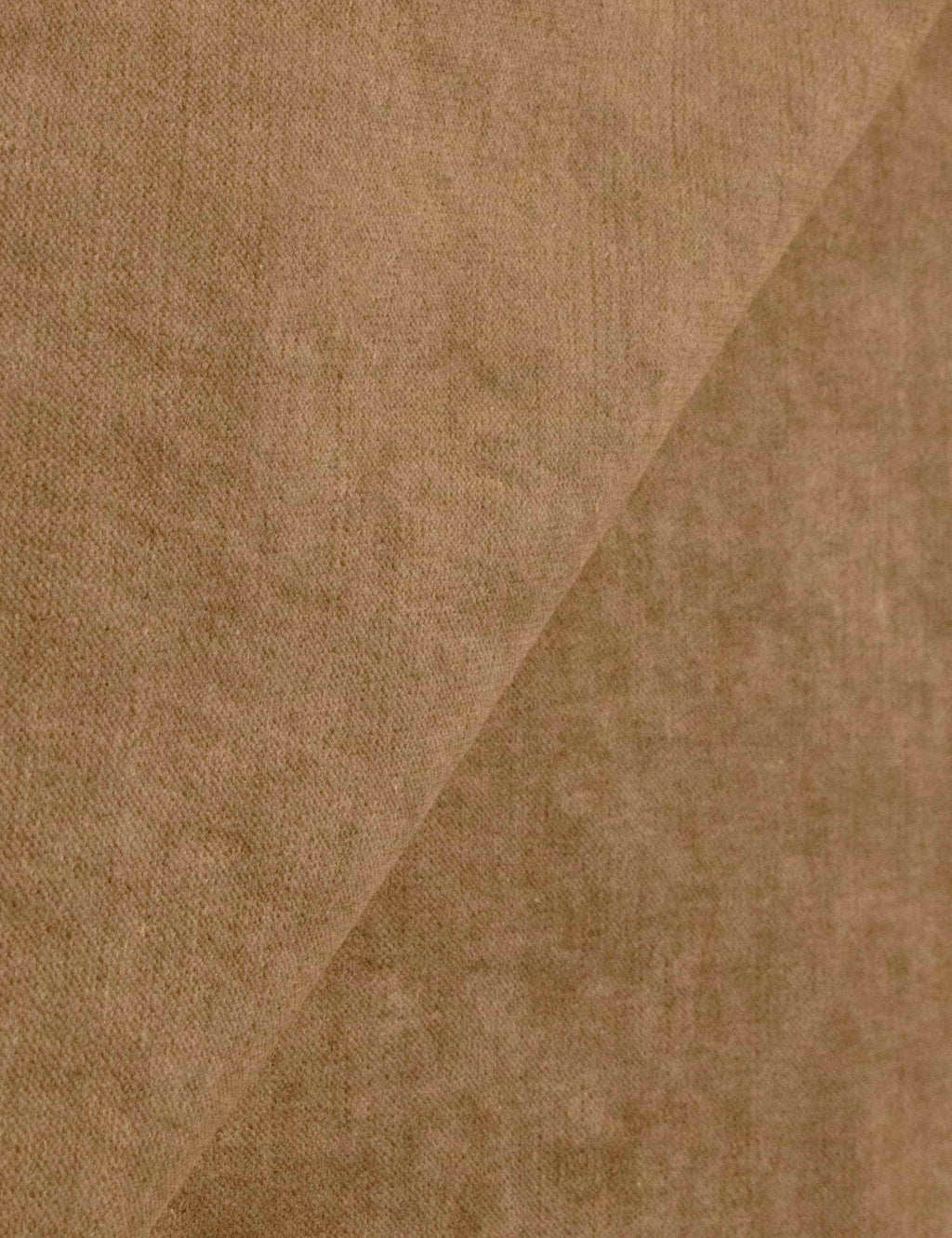 Lit Plateforme - Affirmez votre style dans votre chambre avec ce lit plateforme unique