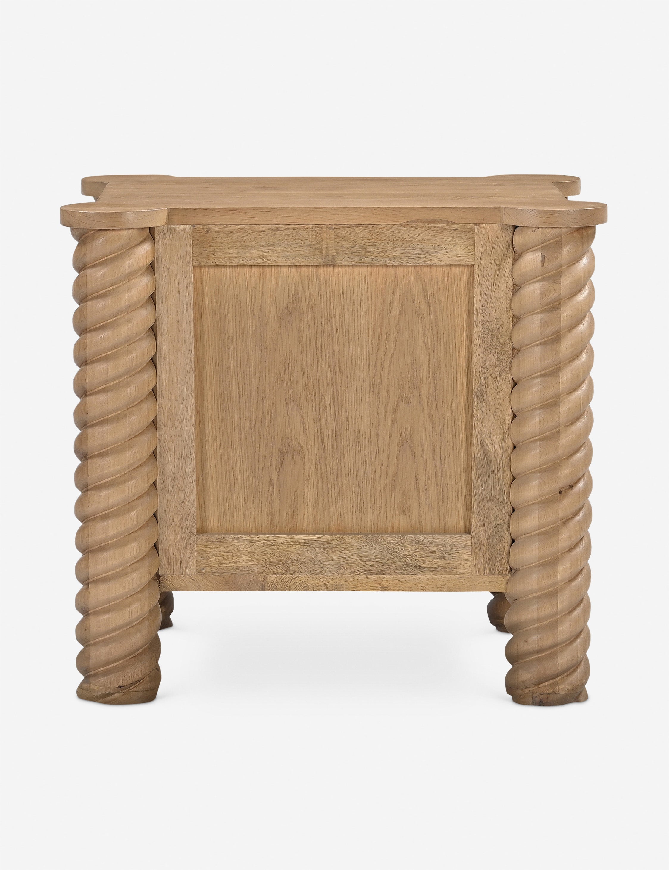 Table de chevet à 2 tiroirs - Cette table de chevet est une réinterprétation contemporaine de l'esthétique classique, se distinguant par ses pieds tournés complexes et