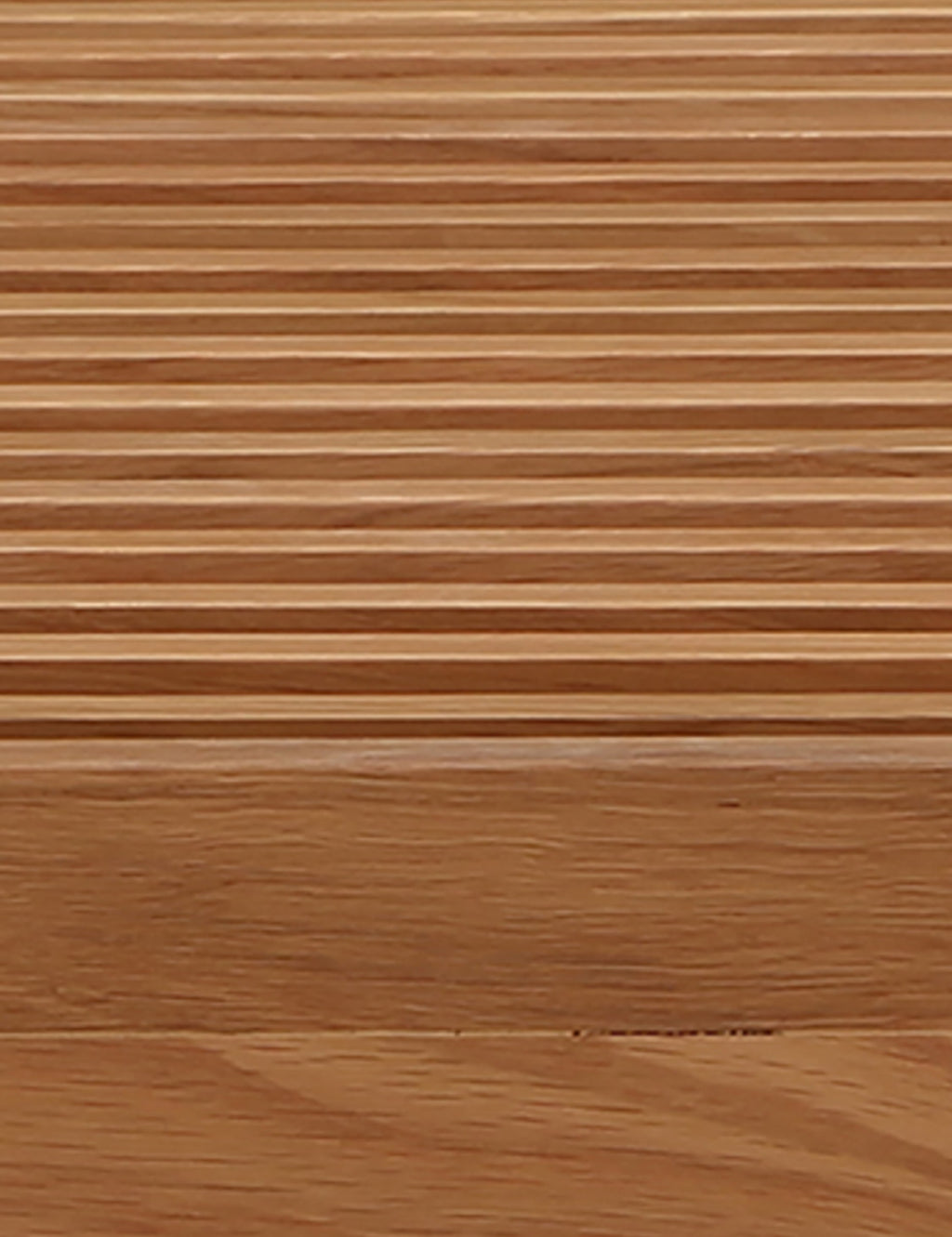 Banc - Apportez une chaleur naturelle et texturée à la pièce avec ce banc polyvalent.