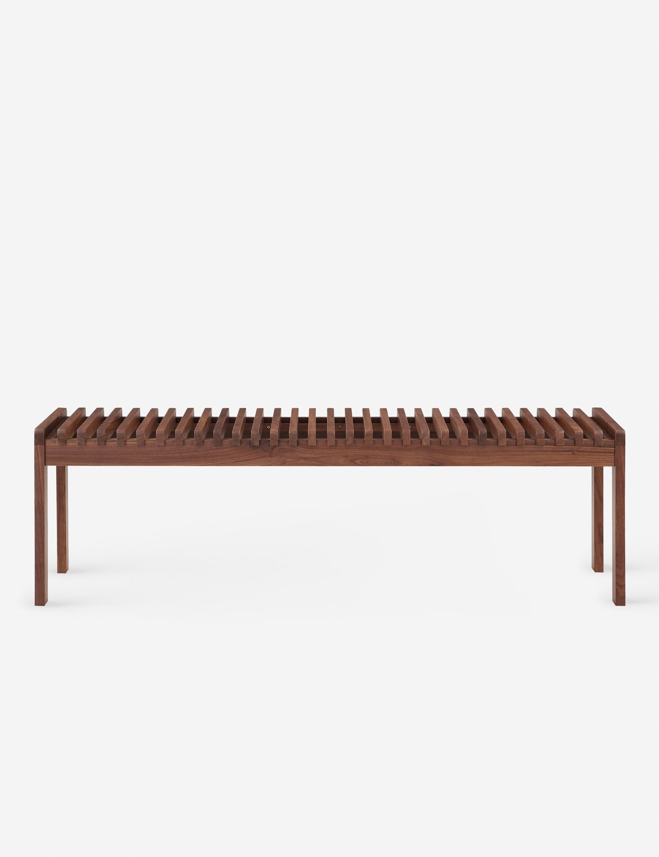 Banc - Apportez une chaleur naturelle et texturée à la pièce avec ce banc polyvalent.