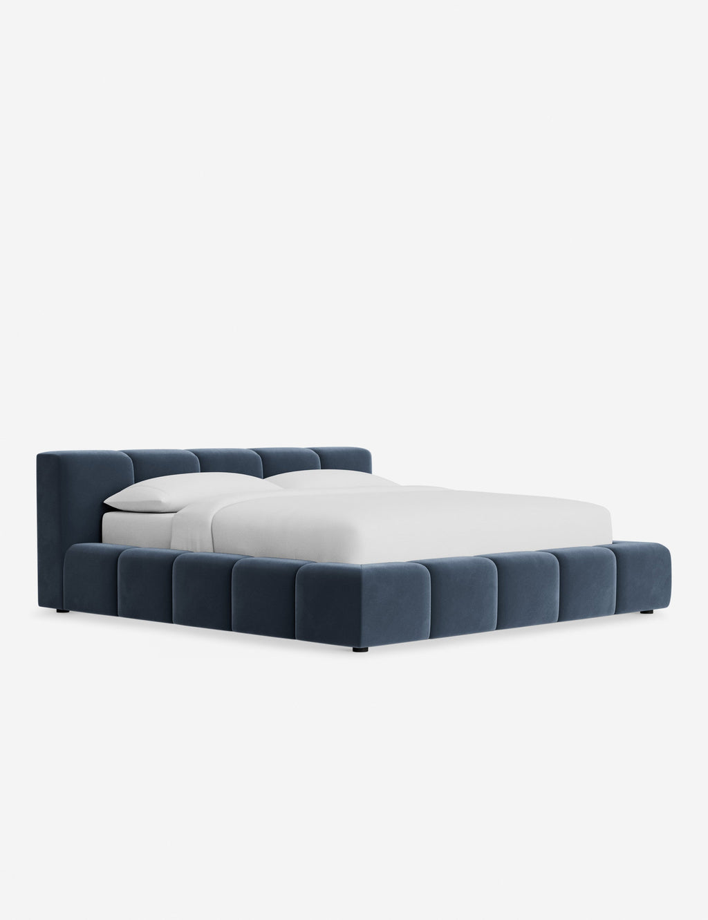 Lit plateforme - Une tête de lit et un pied de lit bas et carrés confèrent unité et équilibre à notre lit