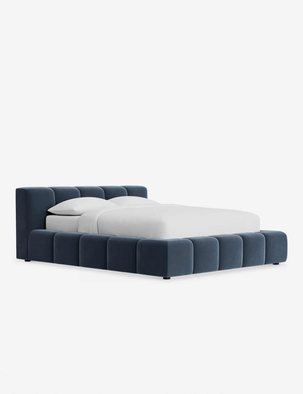 Lit plateforme - Une tête de lit et un pied de lit bas et carrés confèrent unité et équilibre à notre lit