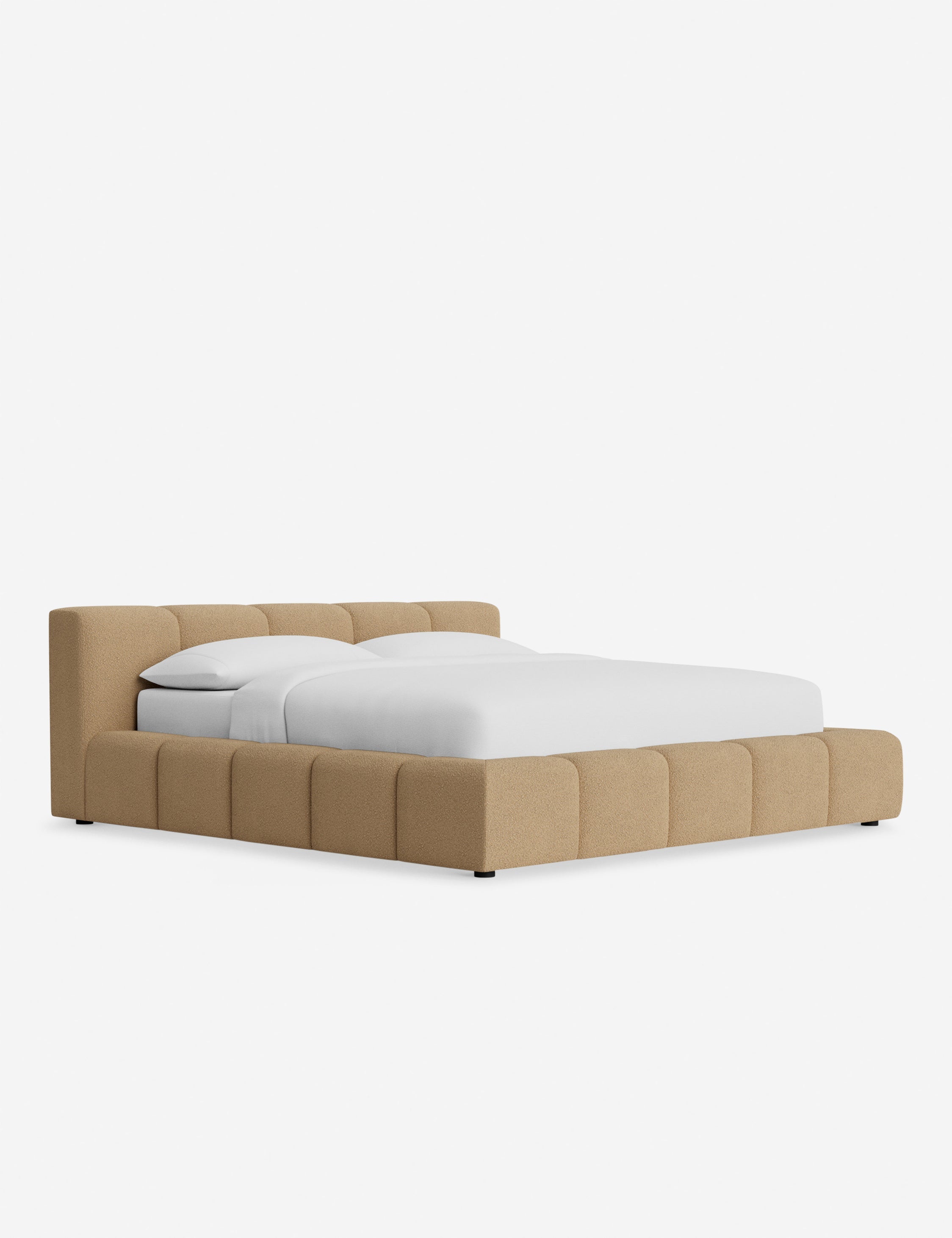 Lit plateforme - Une tête de lit et un pied de lit bas et carrés confèrent unité et équilibre à notre lit