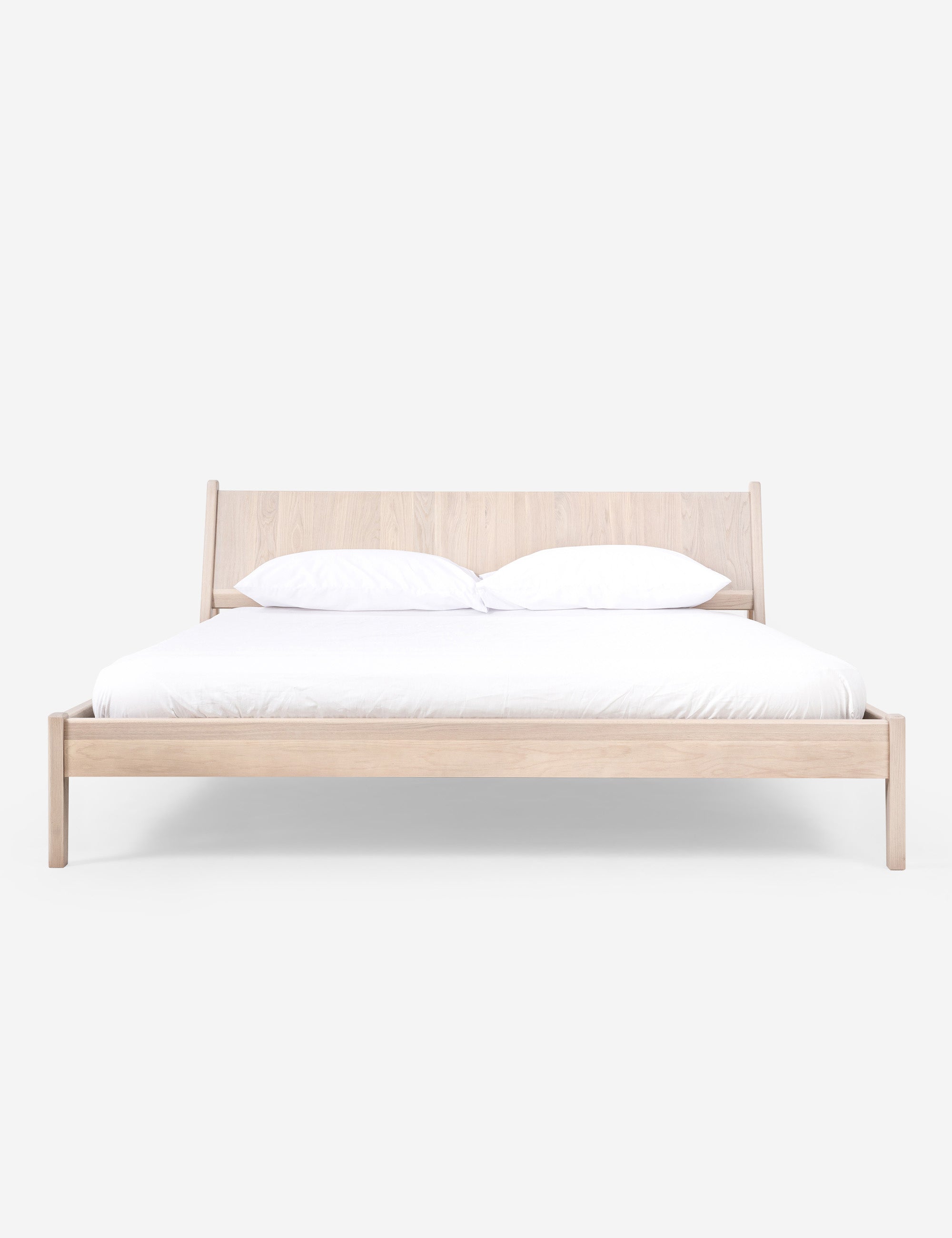 Lit - Le studio de design de meubles cherche à créer des espaces ouverts et naturels avec sa ligne de mobilier minimaliste