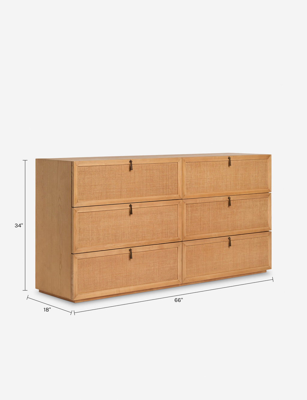 Commode à 6 tiroirs - Fabriquée en bois de frêne certifié FSC, cette commode témoigne d'un savoir-faire artisanal raffiné avec un clin d'œil au design vintage