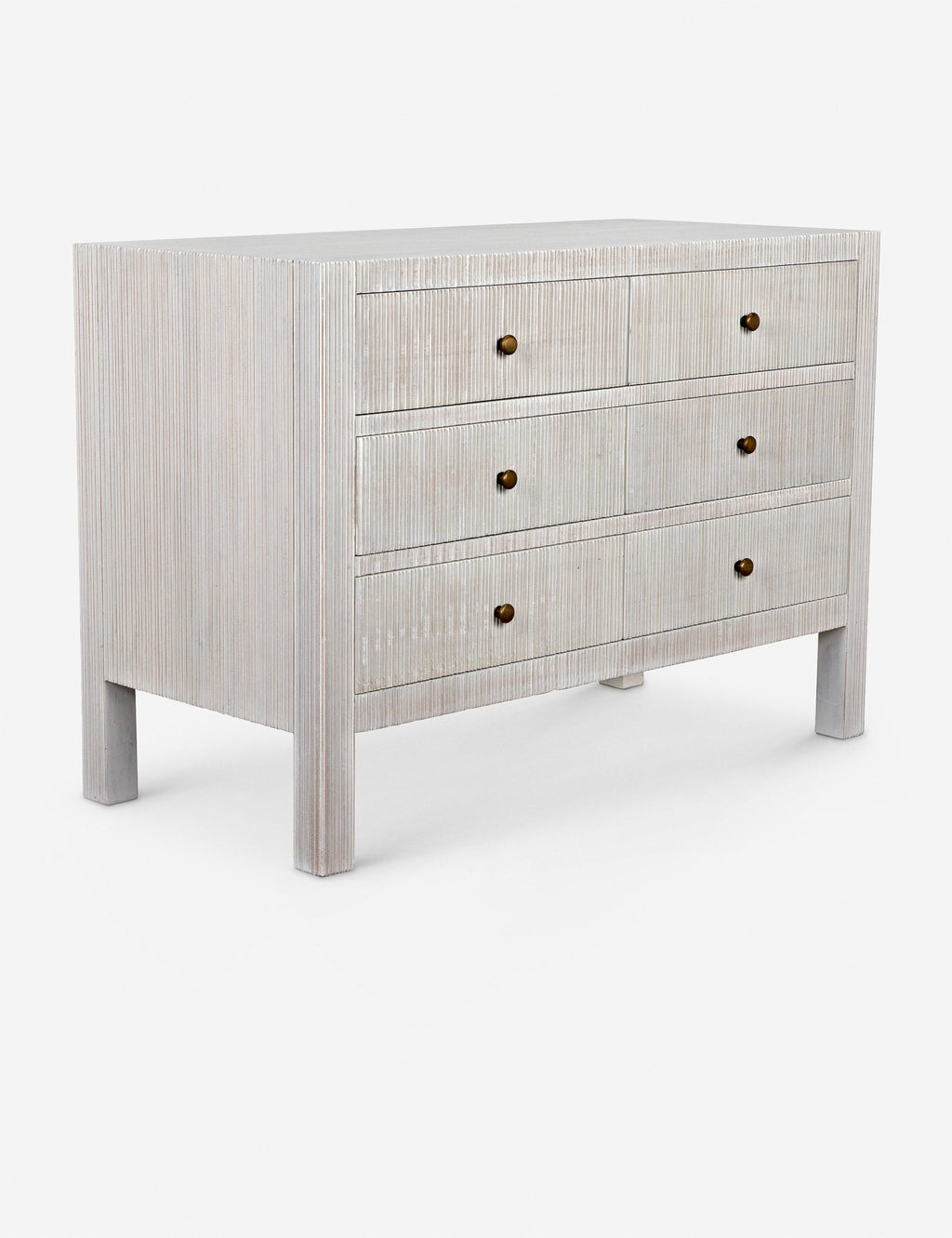 Commode à 6 tiroirs - Nous aimons la juxtaposition d'une silhouette épurée et de détails texturés cannelés dans la commode Bellinger.