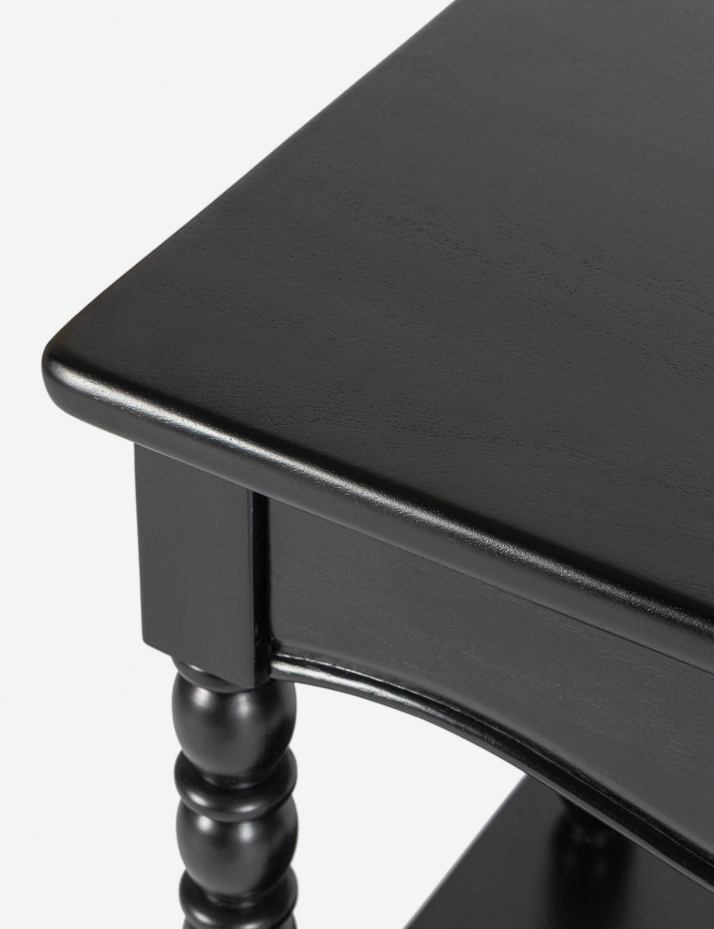 Table de chevet - Nous aimons le design à balustres