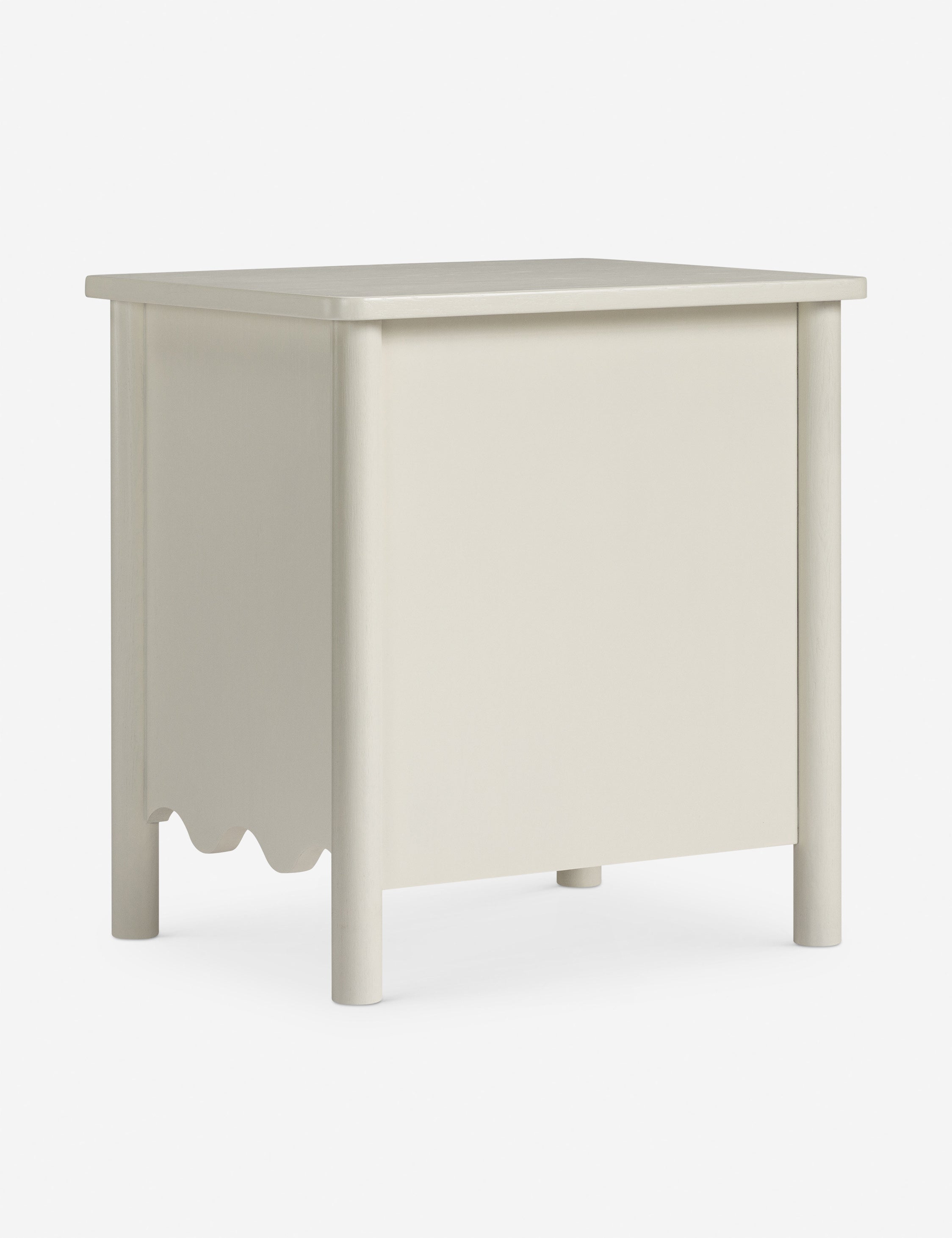 Table de chevet - allie des détails classiques à une silhouette subtilement ajustée