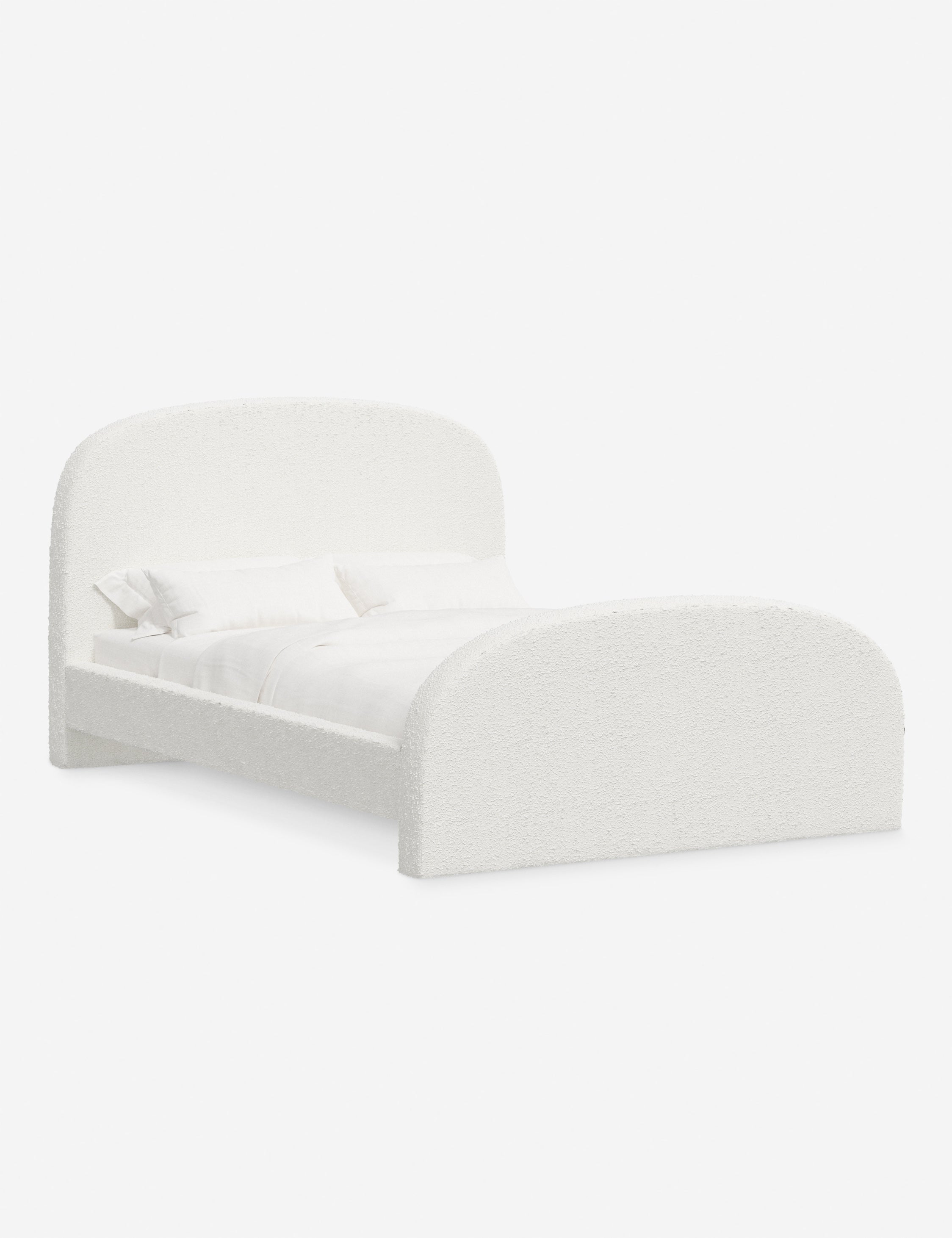 Lit plateforme - Le lit plateforme Bescond offre un confort ancré grâce à sa silhouette douce