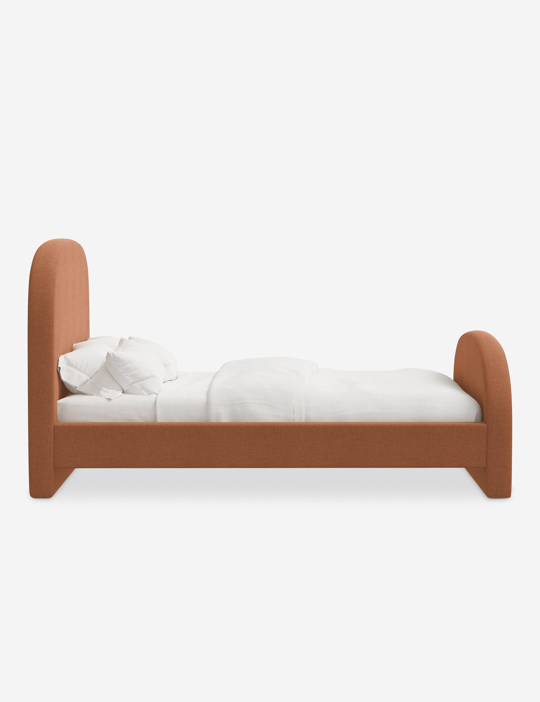Lit plateforme - Le lit plateforme Bescond offre un confort ancré grâce à sa silhouette douce