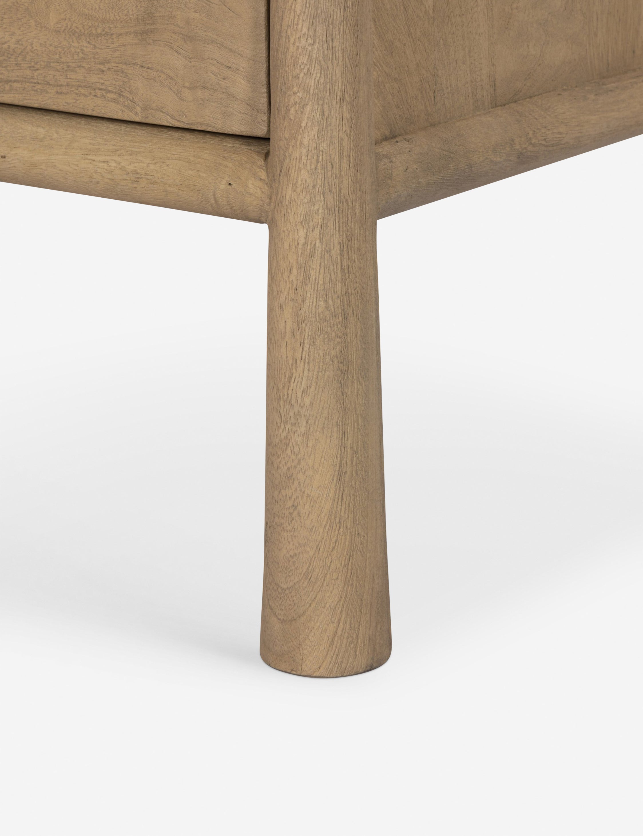 Table de chevet - La table de chevet arbore un look vintage avec une touche moderne