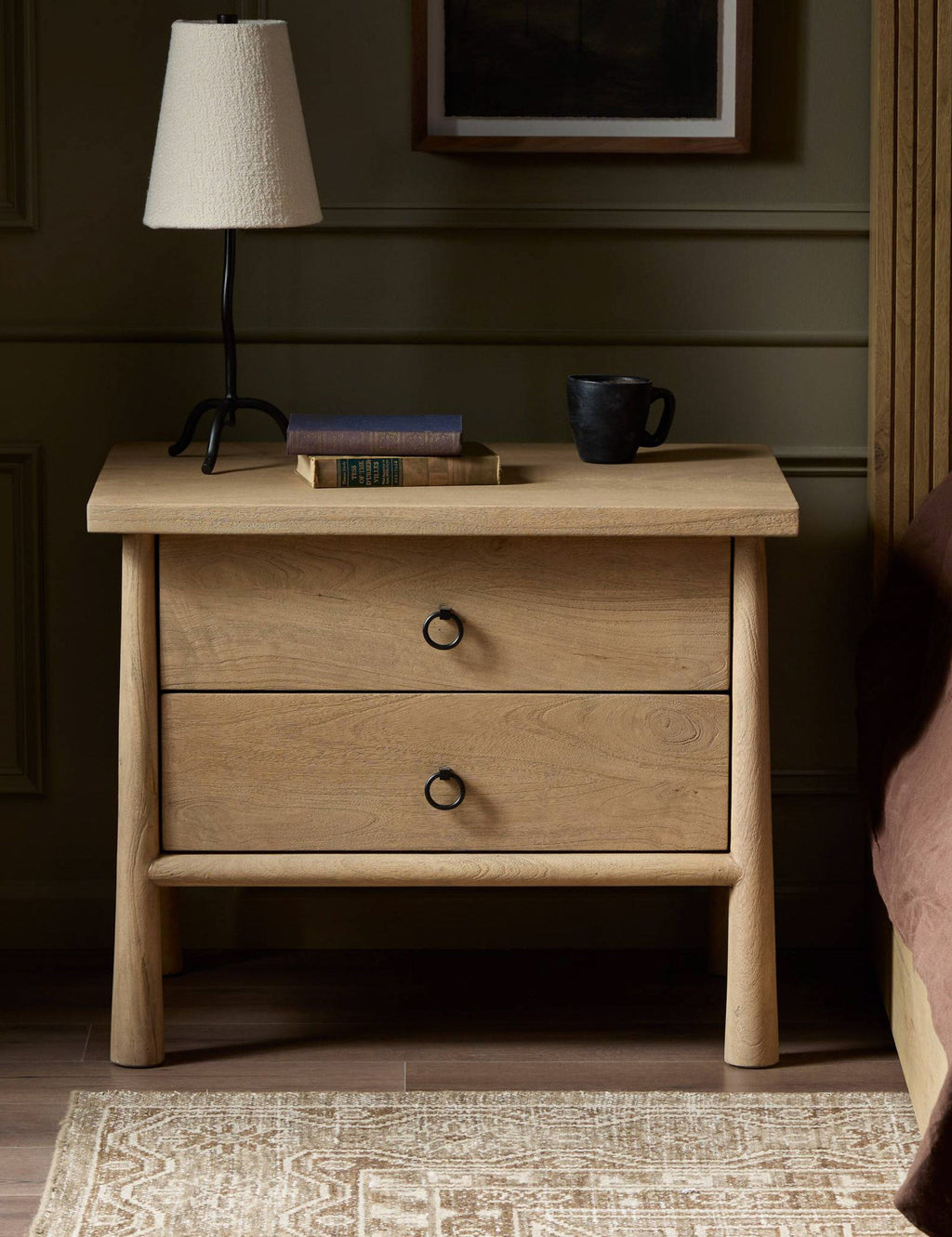Table de chevet - La table de chevet arbore un look vintage avec une touche moderne
