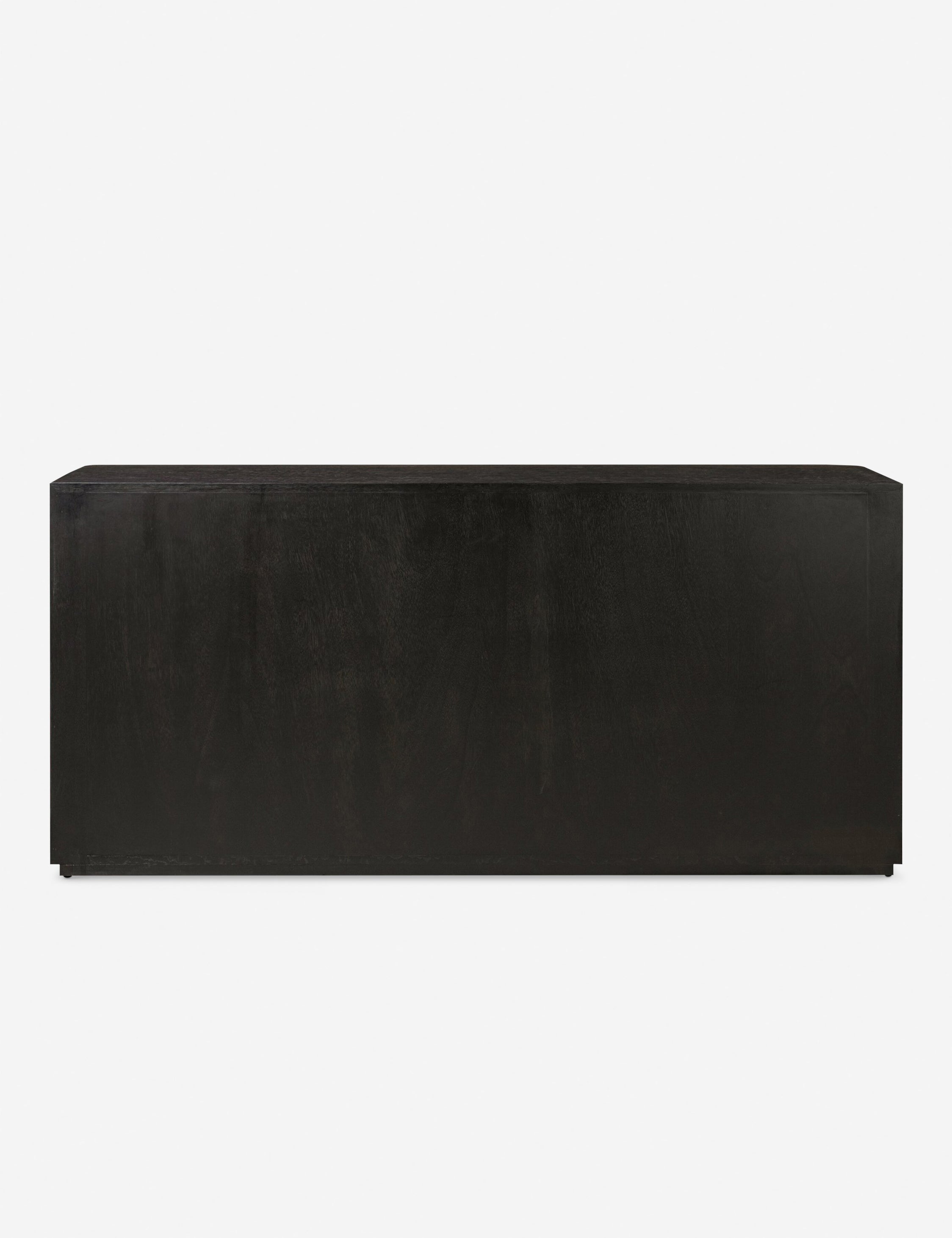 Commode - Un motif riche donne du caractère à la collection, tandis que des bords arrondis et des ferrures subtiles confèrent à l'ensemble un aspect épuré
