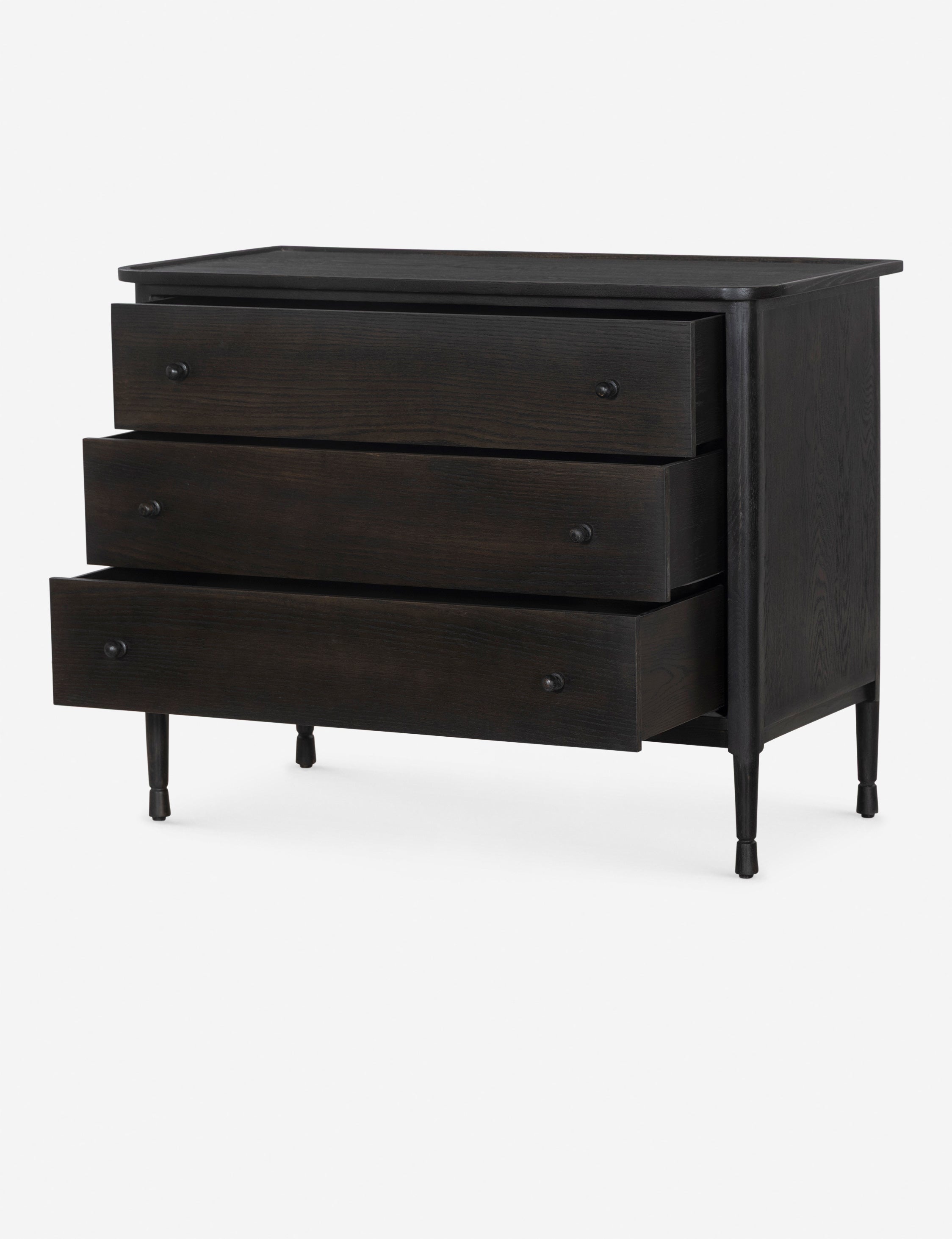 Dresser - apporte son savoir-faire exceptionnel à une collection intemporelle ancrée dans