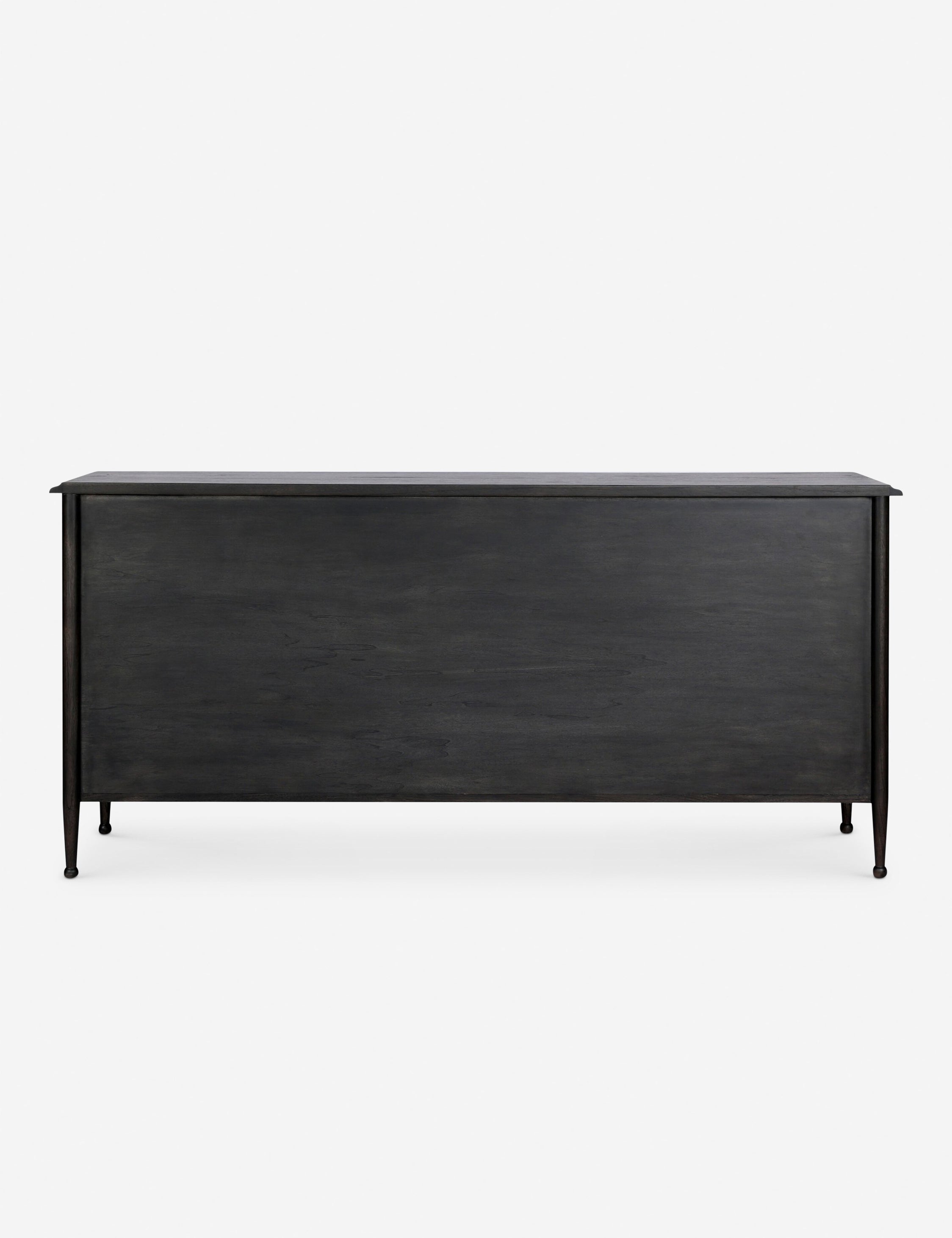 Dresser - apporte son savoir-faire exceptionnel à une collection intemporelle ancrée dans