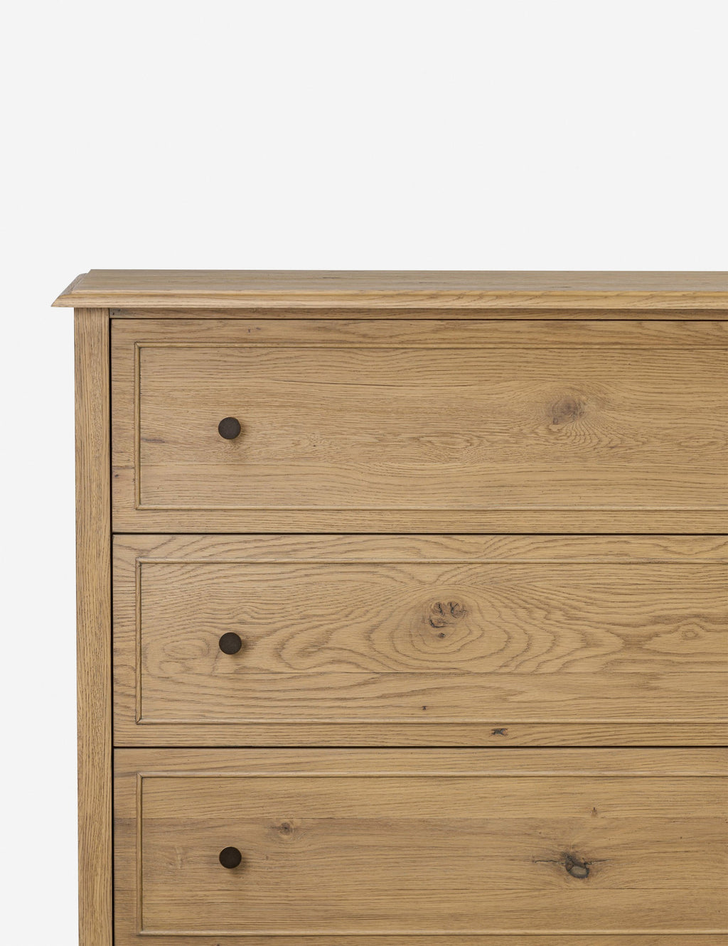 Commode haute - Le chêne massif et les lignes épurées et structurées confèrent une sophistication discrète à cette commode