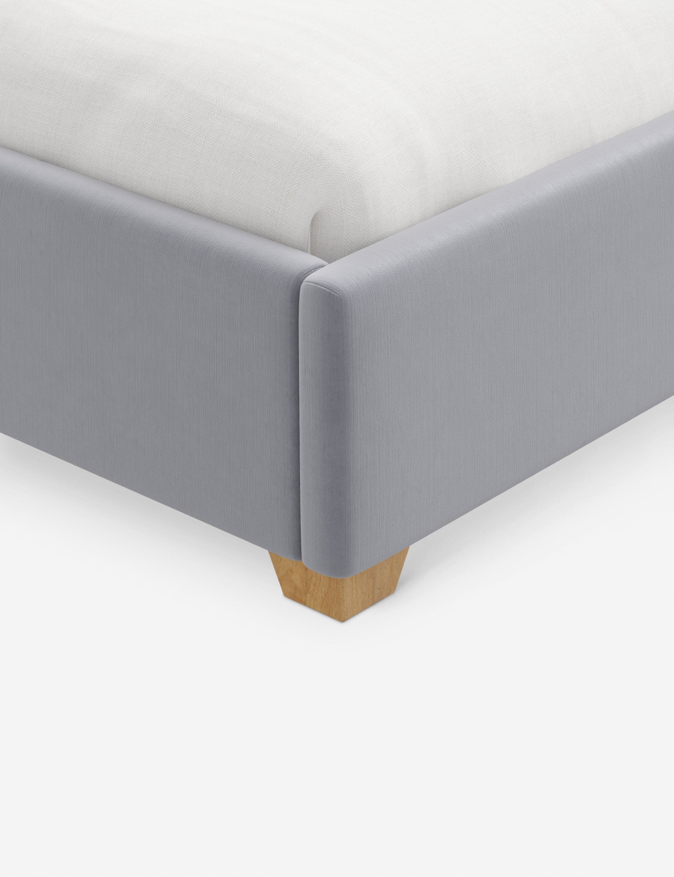 Lit plateforme avec tête de lit prolongée - Notre lit crée un espace parfait pour le repos et la tranquillité