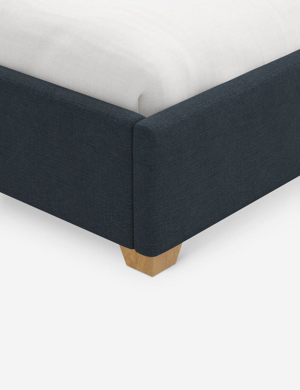 Lit plateforme avec tête de lit prolongée - Notre lit crée un espace parfait pour le repos et la tranquillité