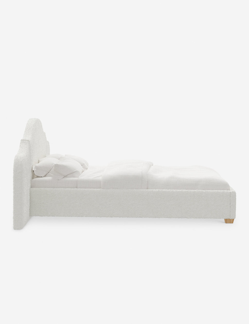 Lit plateforme avec tête de lit prolongée - Notre lit crée un espace parfait pour le repos et la tranquillité