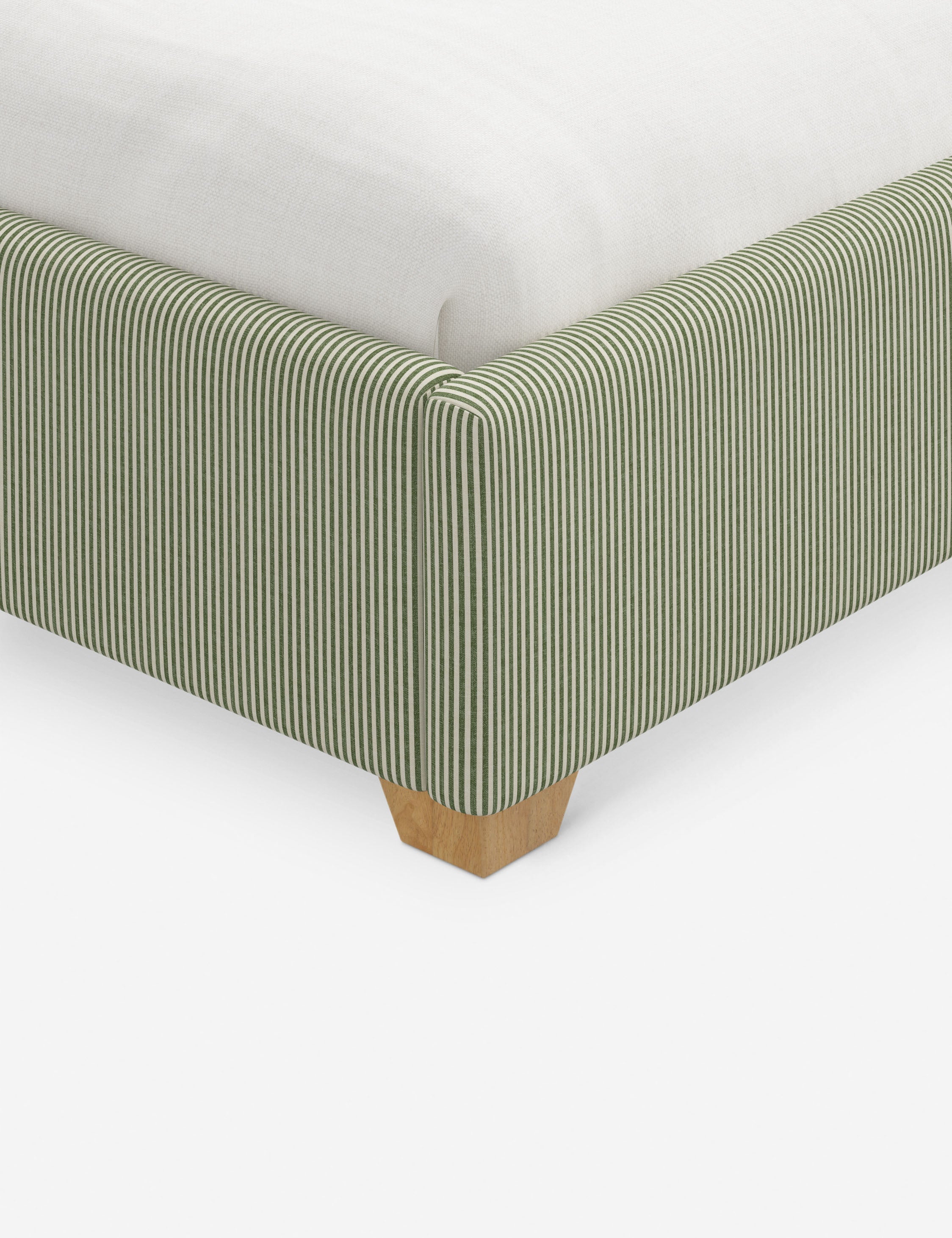 Lit plateforme avec tête de lit prolongée - Notre lit crée un espace parfait pour le repos et la tranquillité