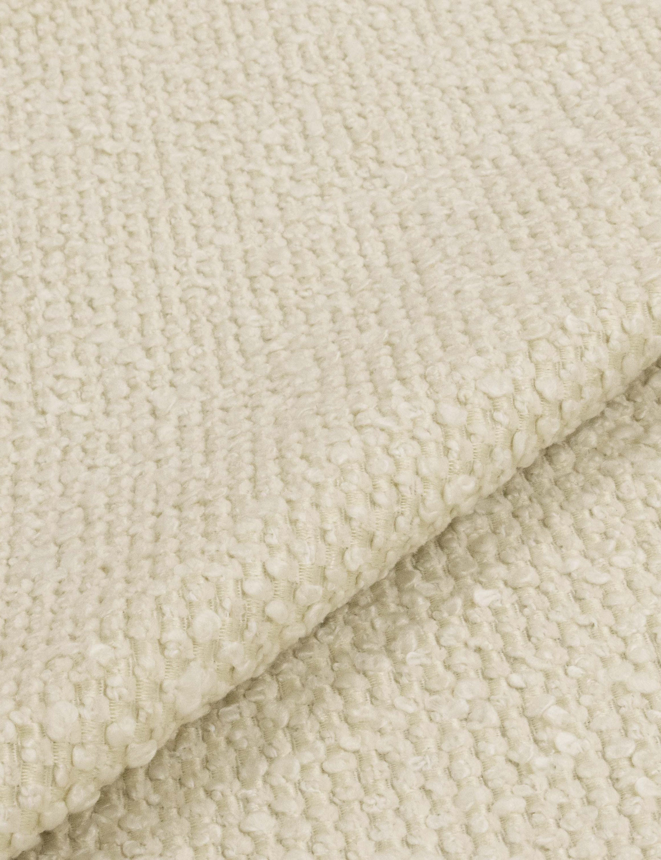Lit Plateforme - Affirmez votre style dans votre chambre avec ce lit plateforme unique