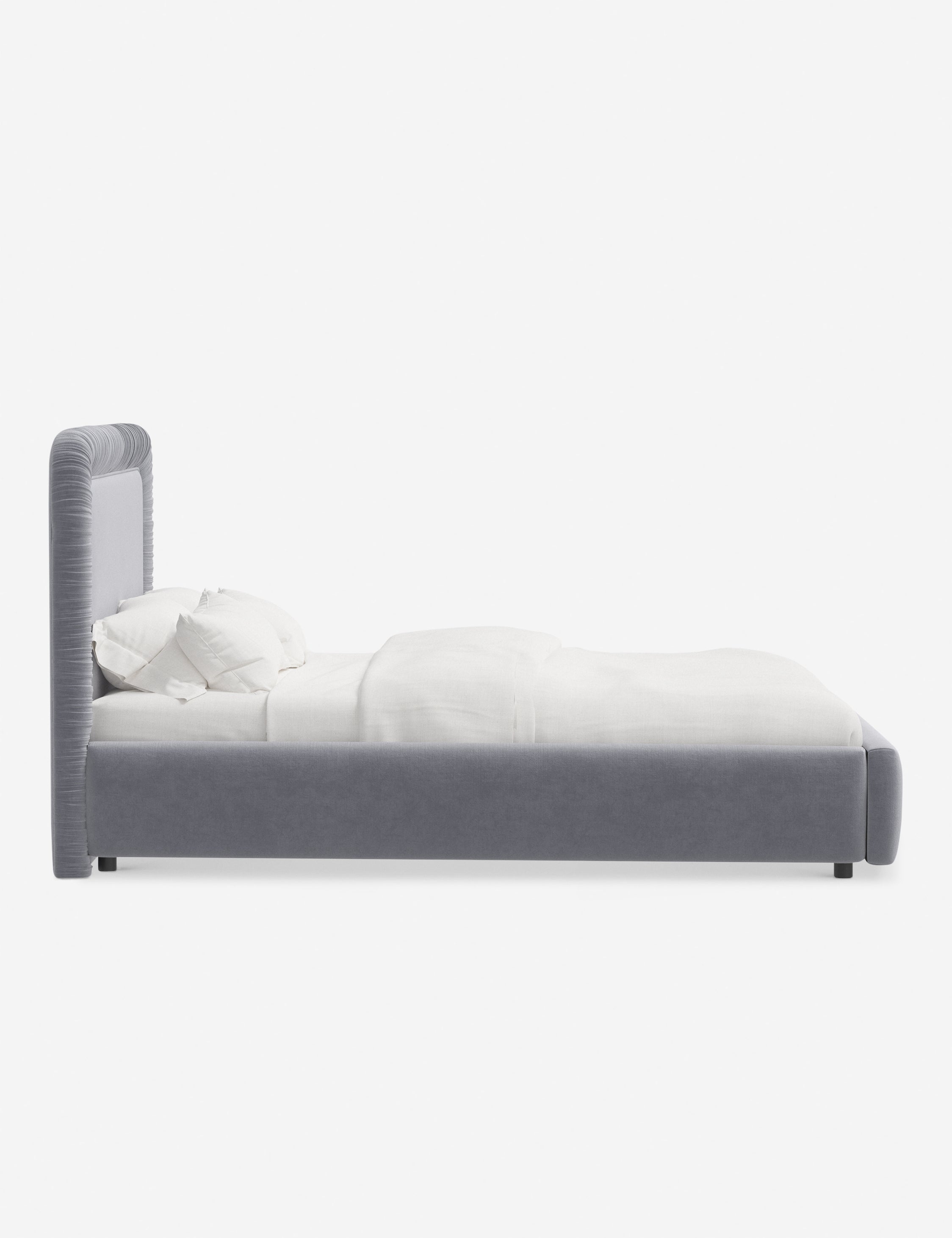 Lit plateforme – Des touches classiques rencontrent des lignes modernes dans le lit