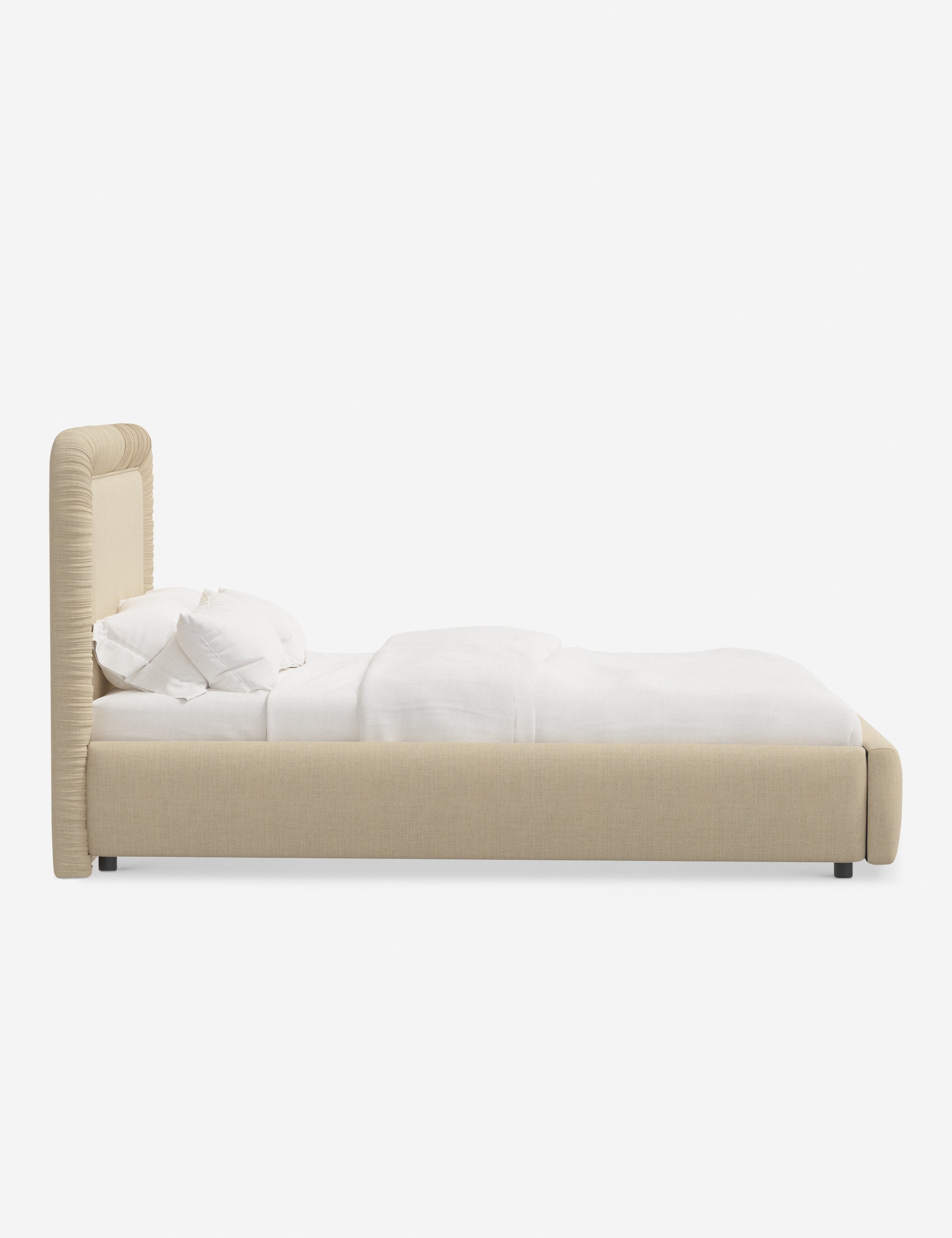 Lit plateforme – Des touches classiques rencontrent des lignes modernes dans le lit