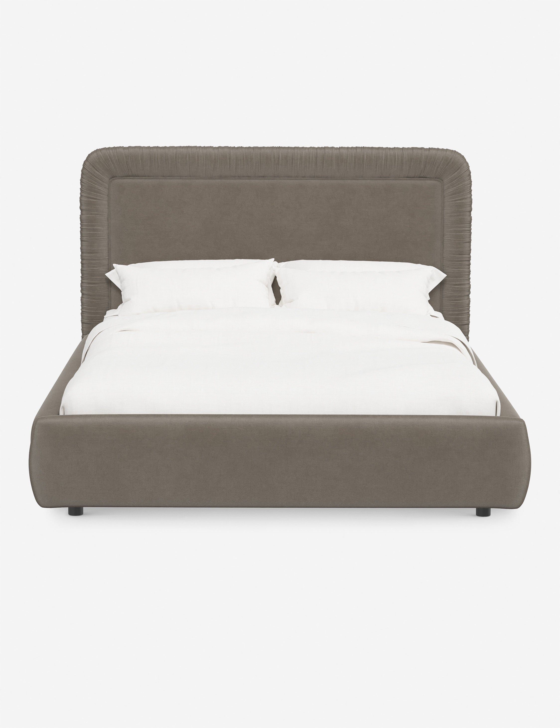 Lit plateforme – Des touches classiques rencontrent des lignes modernes dans le lit