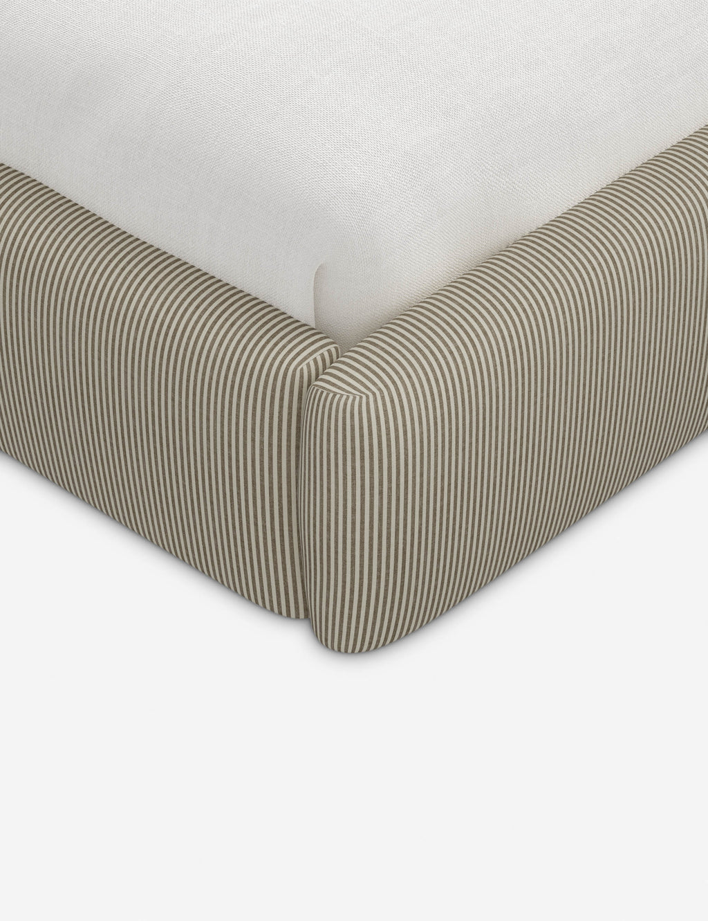 Lit plateforme haut - Un design épuré et une tête de lit arrondie confèrent une touche de douceur à ce cadre de lit tapissé