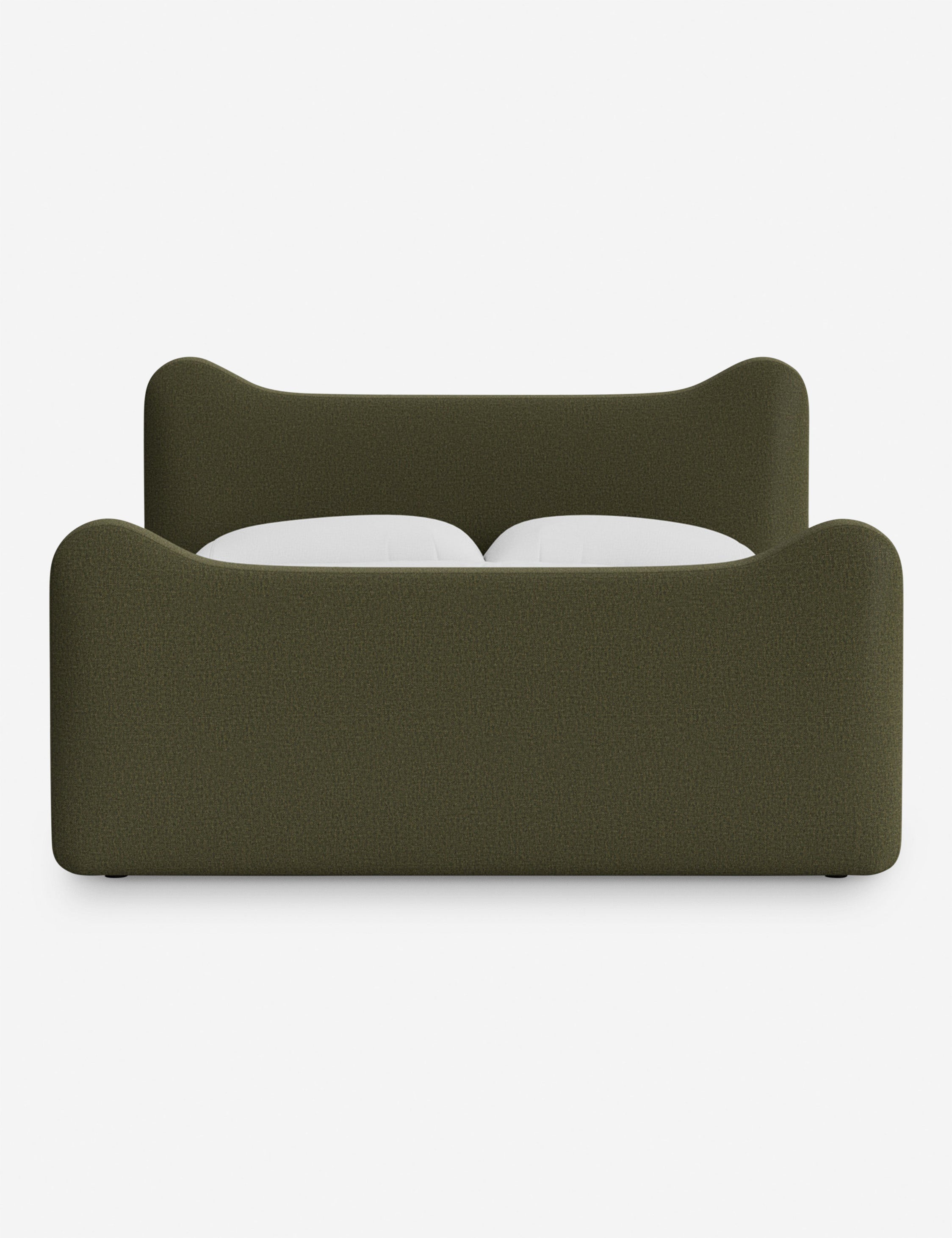 Lit plateforme - Dans le lit Briar, des lignes douces forment une silhouette raffinée à double couronne pour créer une profondeur sculpturale avec une touche de fantaisie