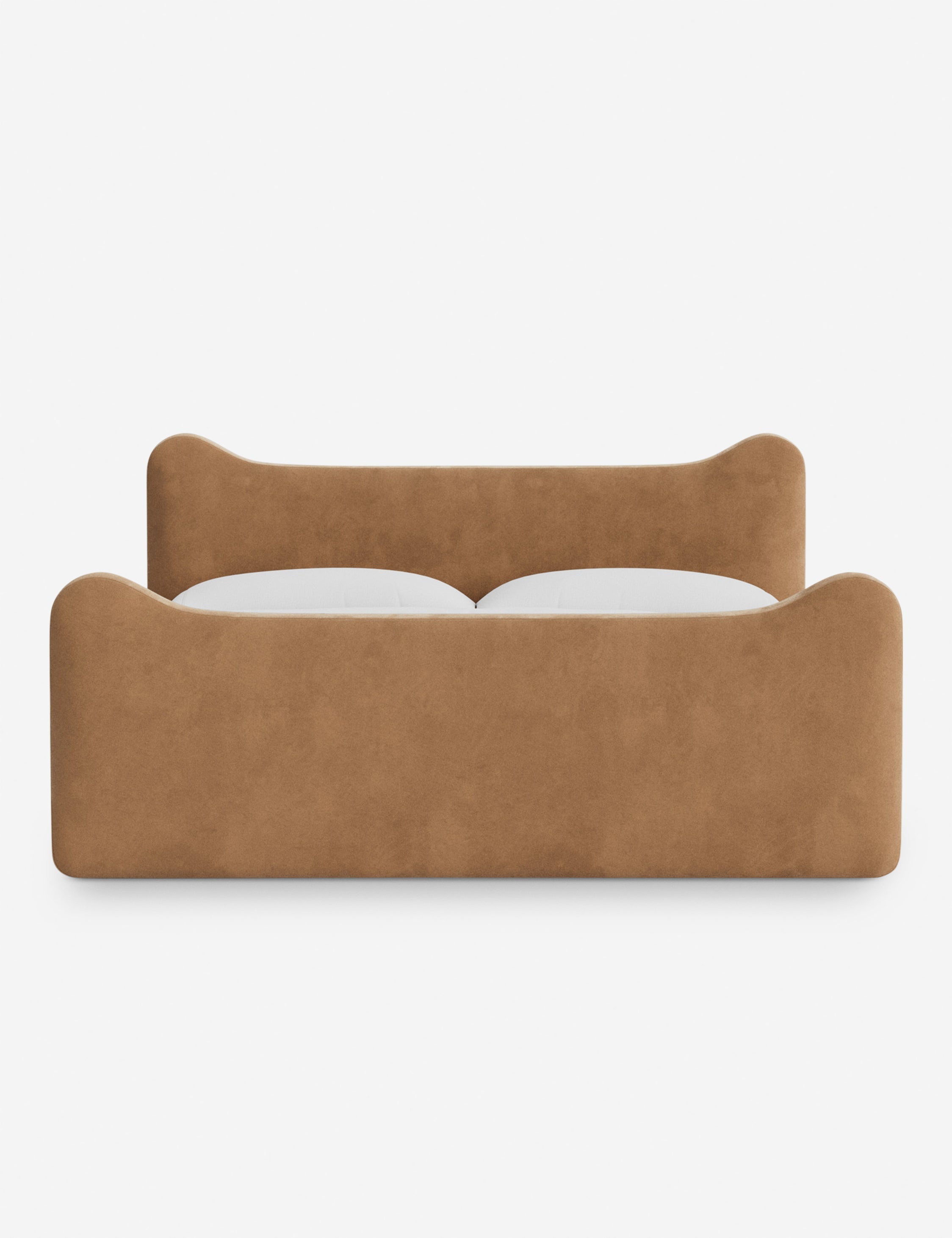 Lit plateforme - Dans le lit Briar, des lignes douces forment une silhouette raffinée à double couronne pour créer une profondeur sculpturale avec une touche de fantaisie