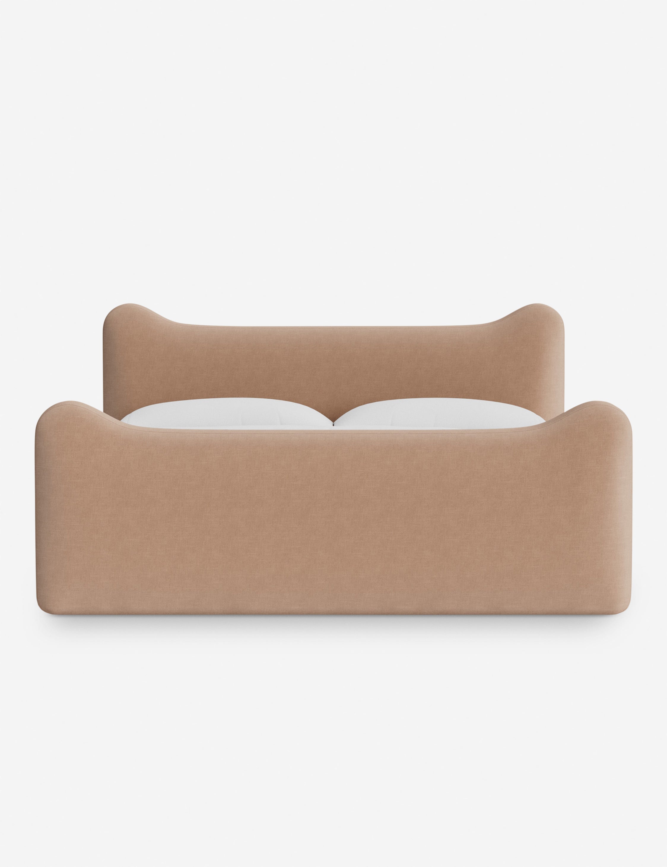 Lit plateforme - Dans le lit Briar, des lignes douces forment une silhouette raffinée à double couronne pour créer une profondeur sculpturale avec une touche de fantaisie