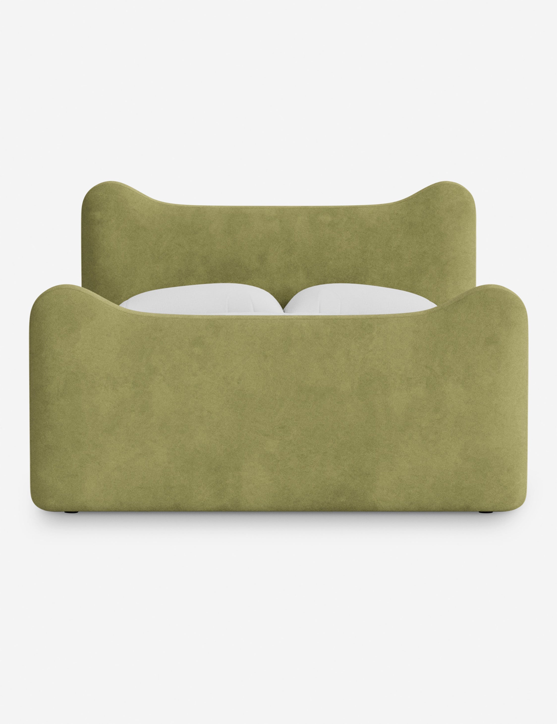 Lit plateforme - Dans le lit Briar, des lignes douces forment une silhouette raffinée à double couronne pour créer une profondeur sculpturale avec une touche de fantaisie