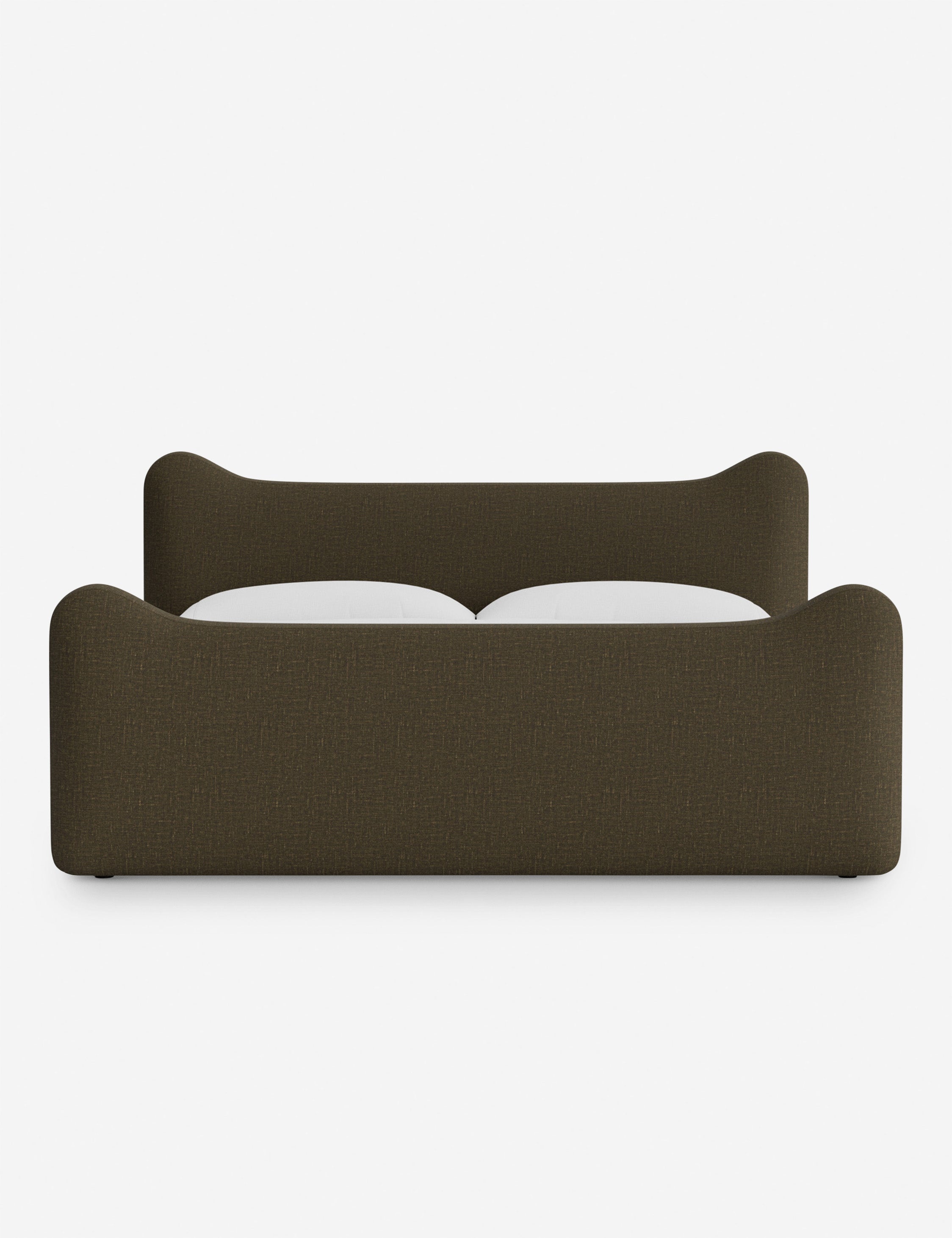 Lit plateforme - Dans le lit Briar, des lignes douces forment une silhouette raffinée à double couronne pour créer une profondeur sculpturale avec une touche de fantaisie