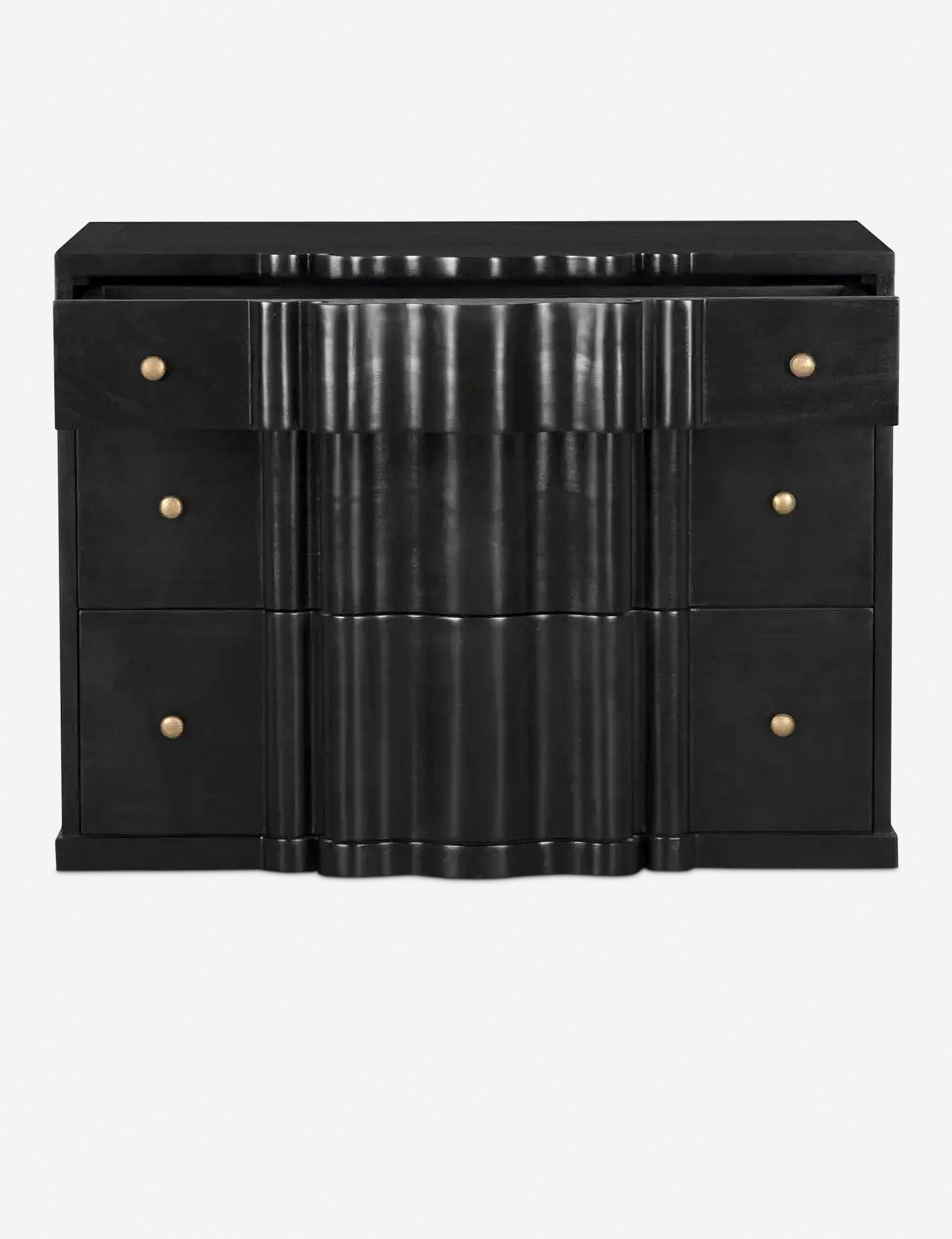 Commode - Des courbes sculptées dans une finition élégante donnent à la commode un style affirmé