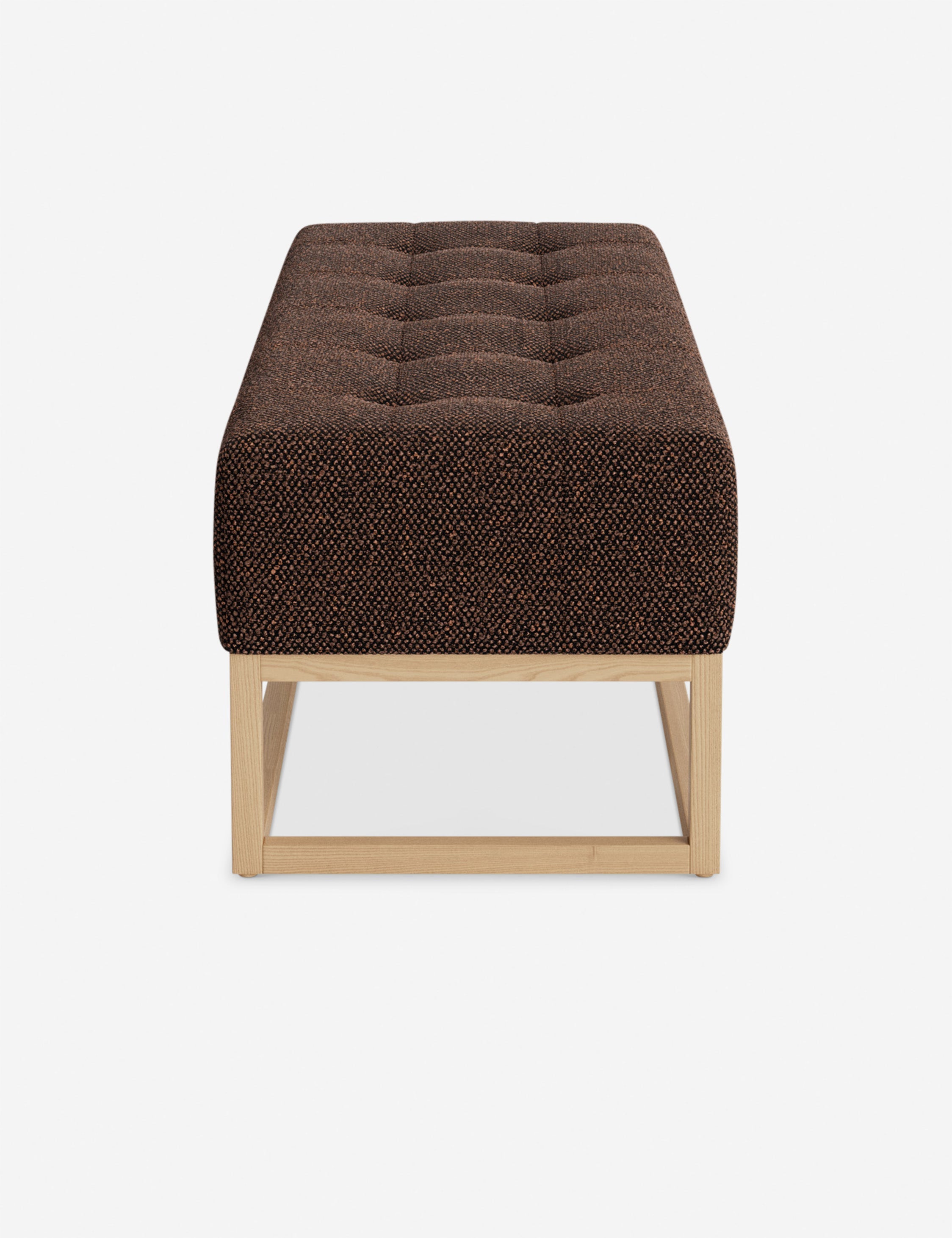 Banc - Alliant des éléments sur mesure à un confort transitoire, ce banc capitonné de la collection pour Lulu and Georgia est le